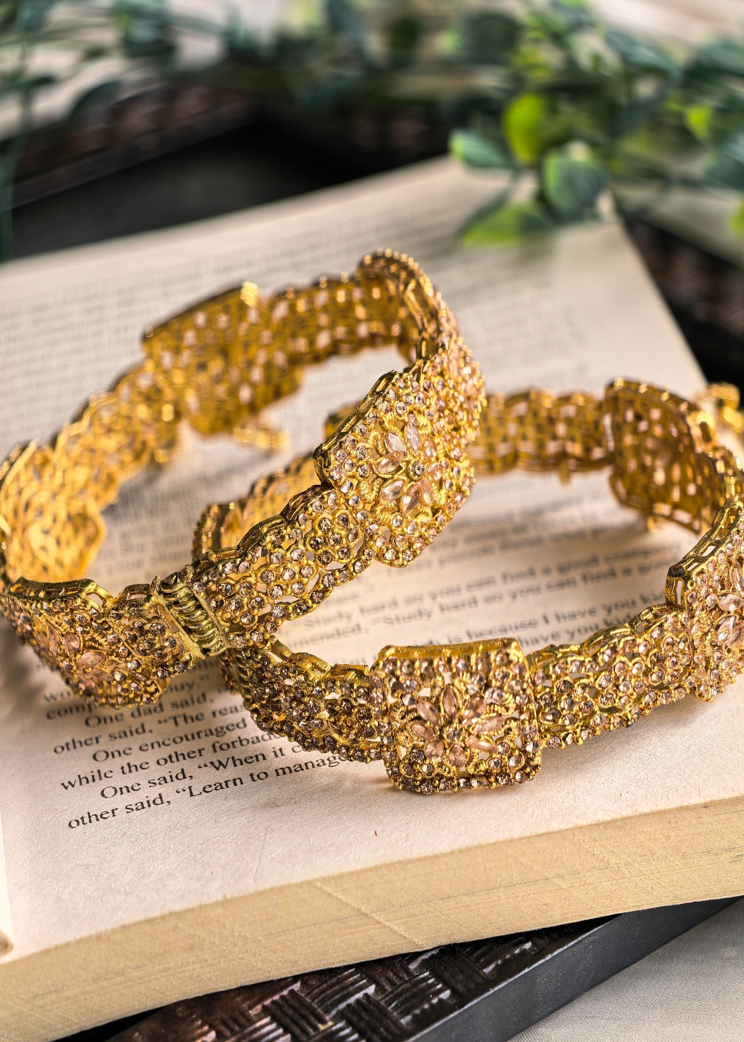 Bangles in Gold Color by - Trendy Women Bangles IWA0356