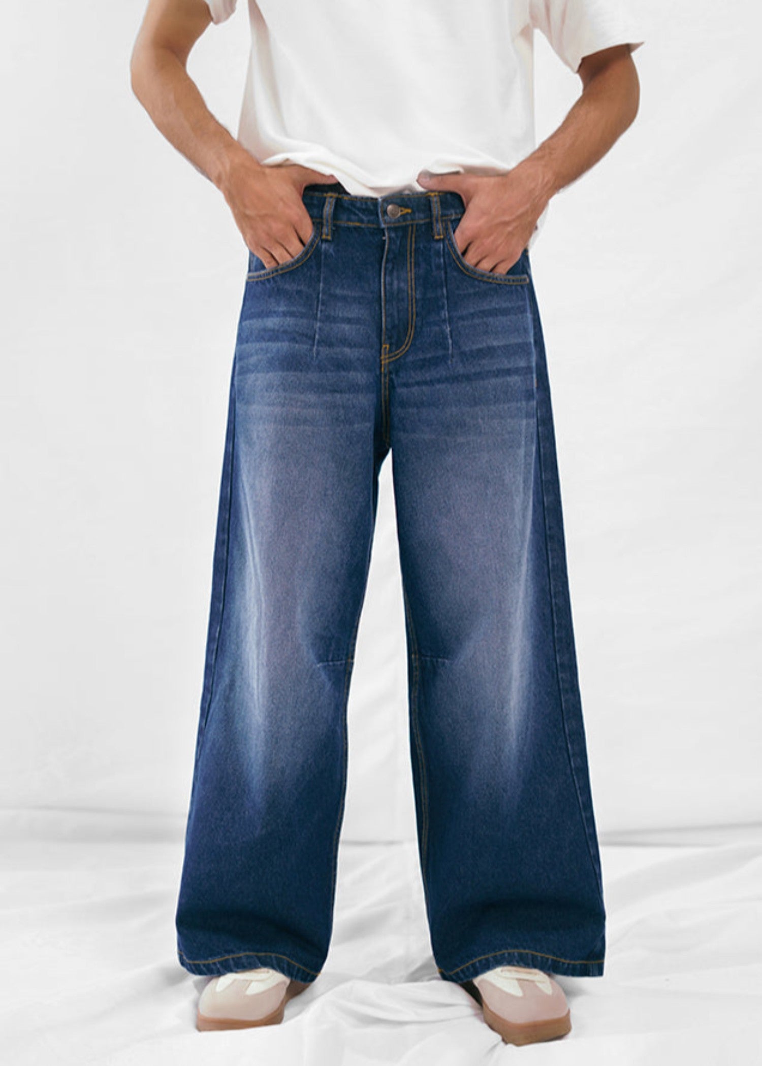 stretch denim Jeans in Dark blue