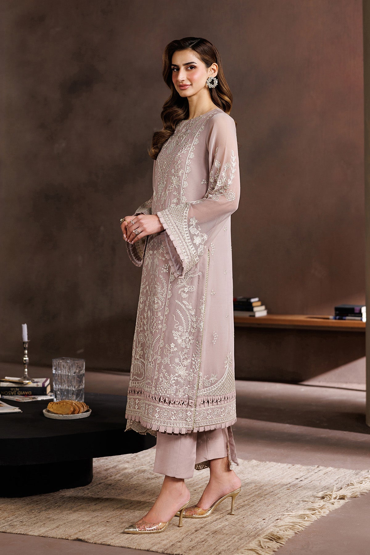 Zayrah Formals – Sunehri-08