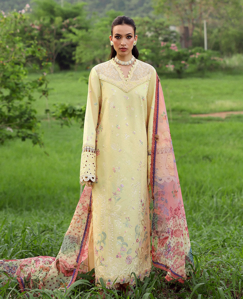 Lilas Lawn – Amris