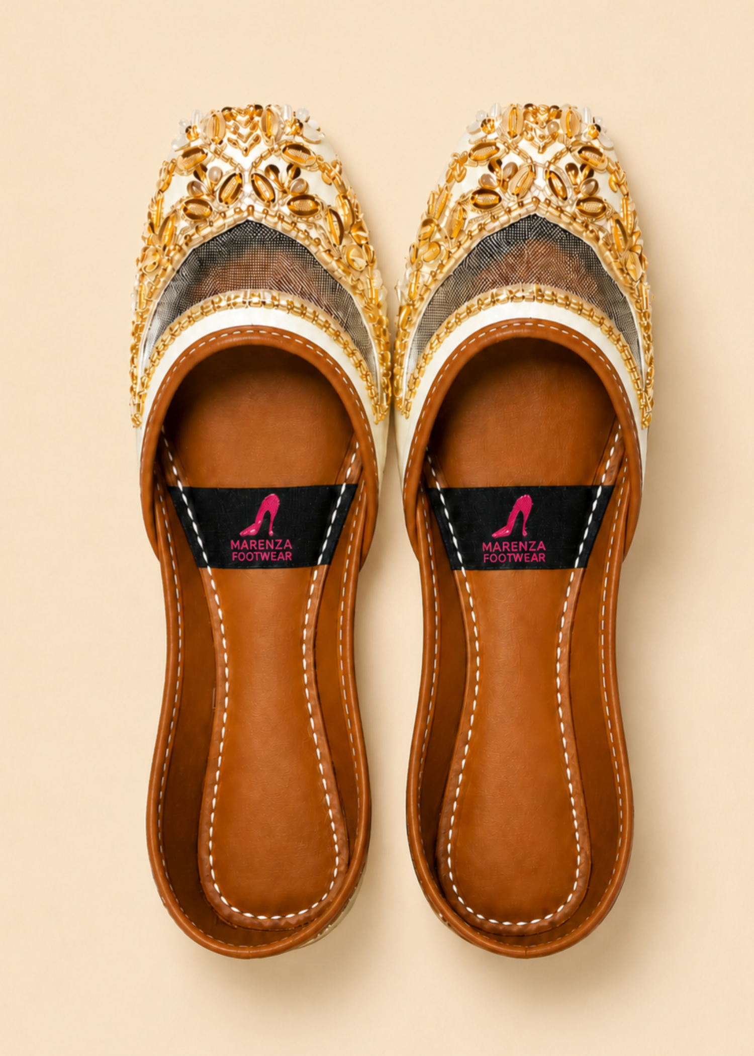 Khussa in Floral white, gold by - High Quality Women Khussa AXP0991