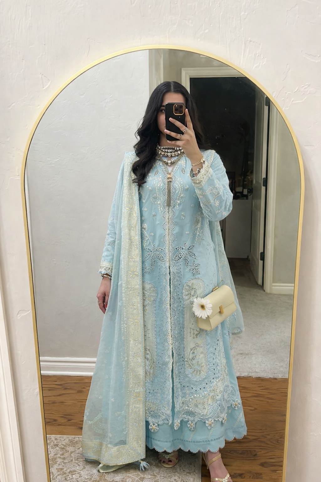 Chikankari Eid Edit Lawn – CM-05 NAYRA