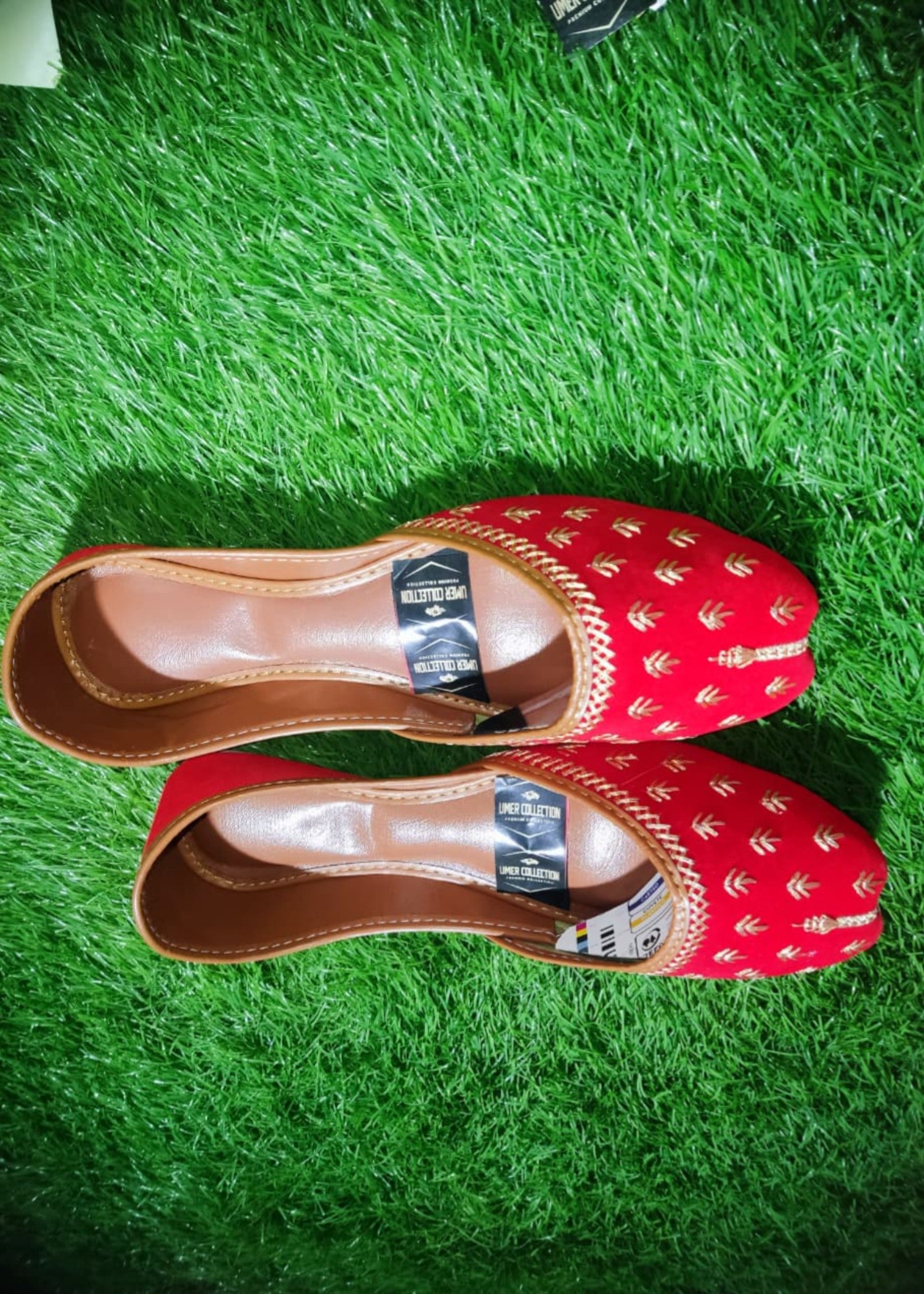 Khussa in Venetian red by - High Quality Women Khussa IST0418
