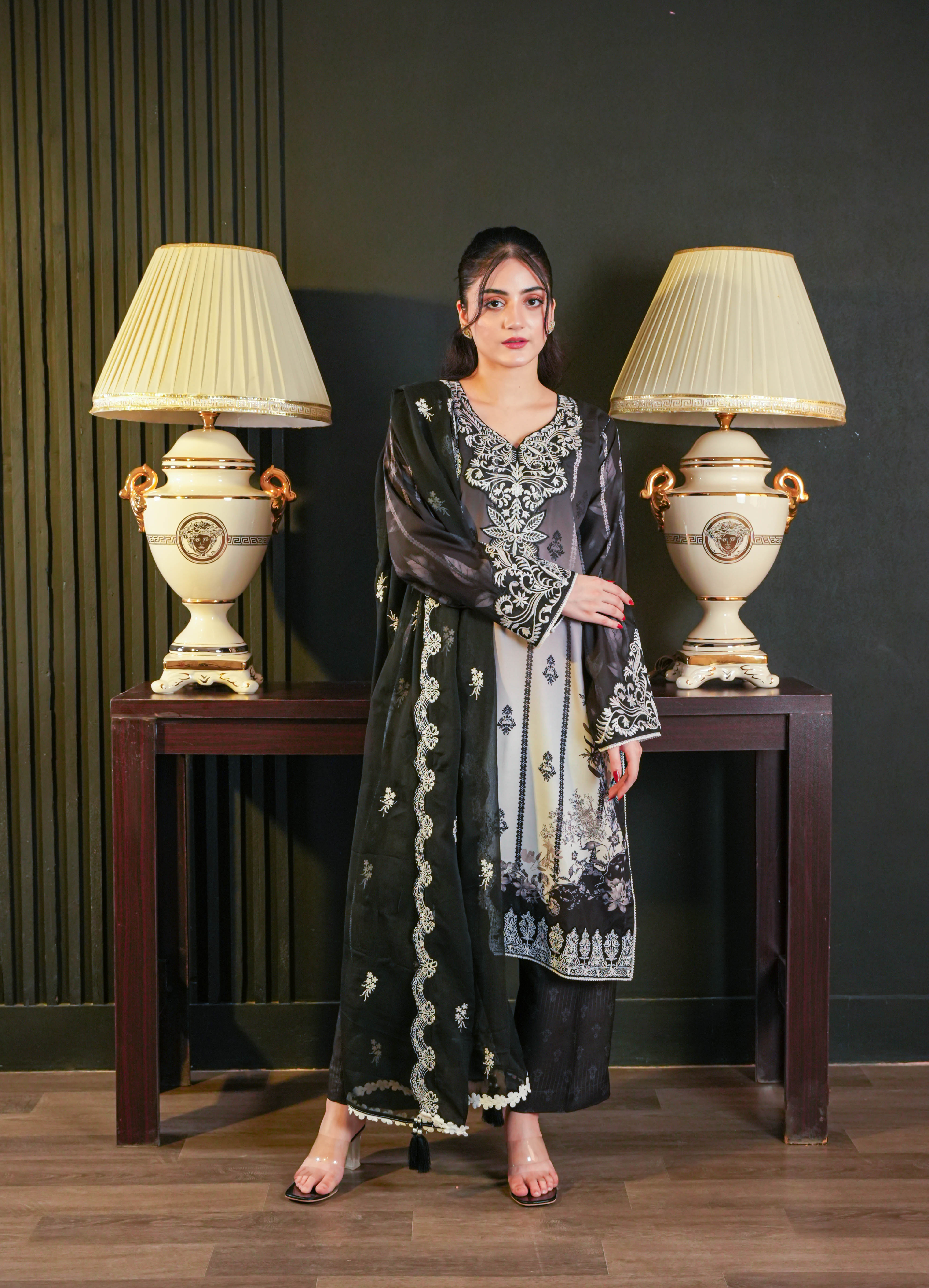 slub cambric Kurta Set in Jet black