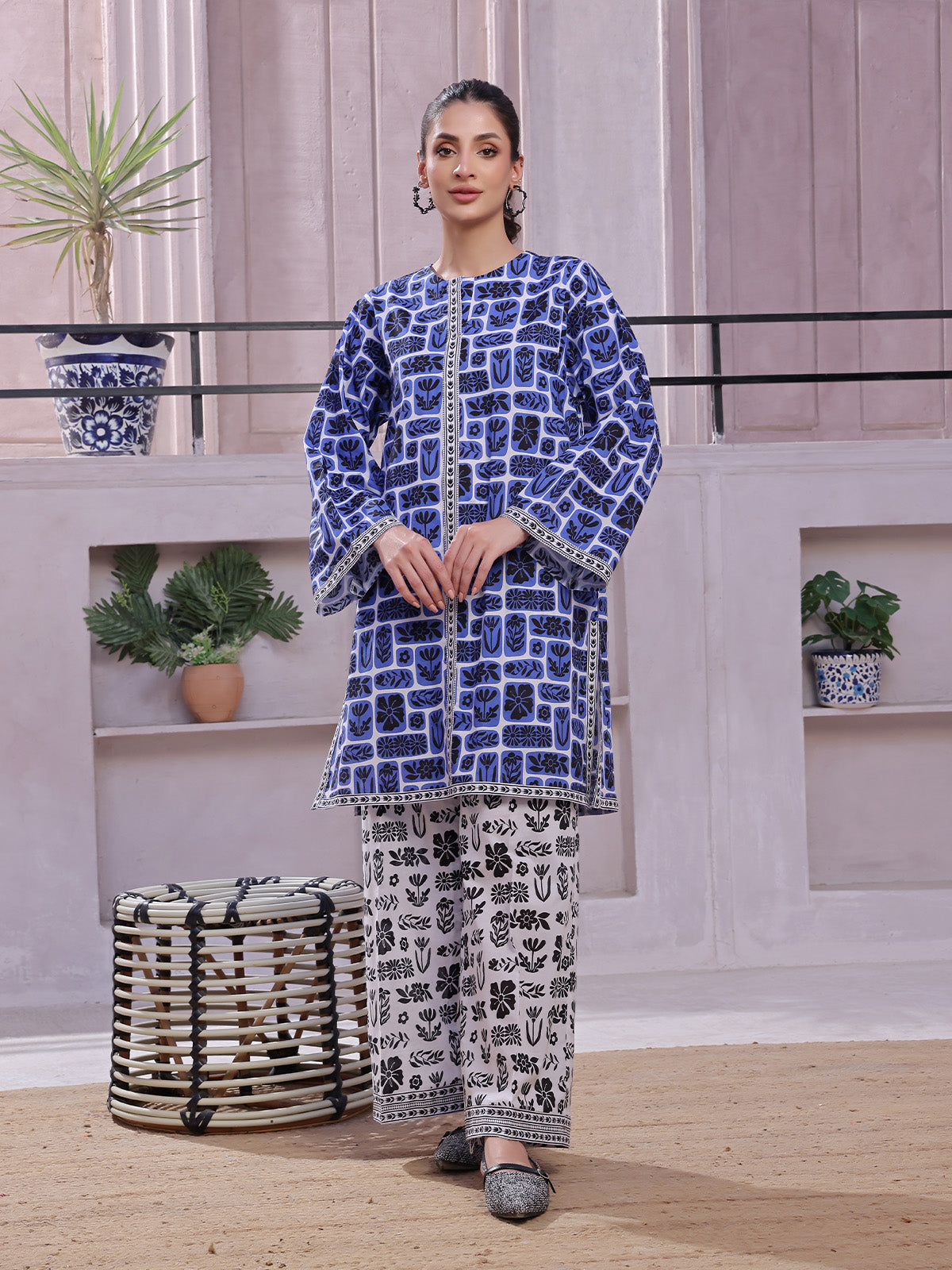 zari lawn Unstitched in Dark blue