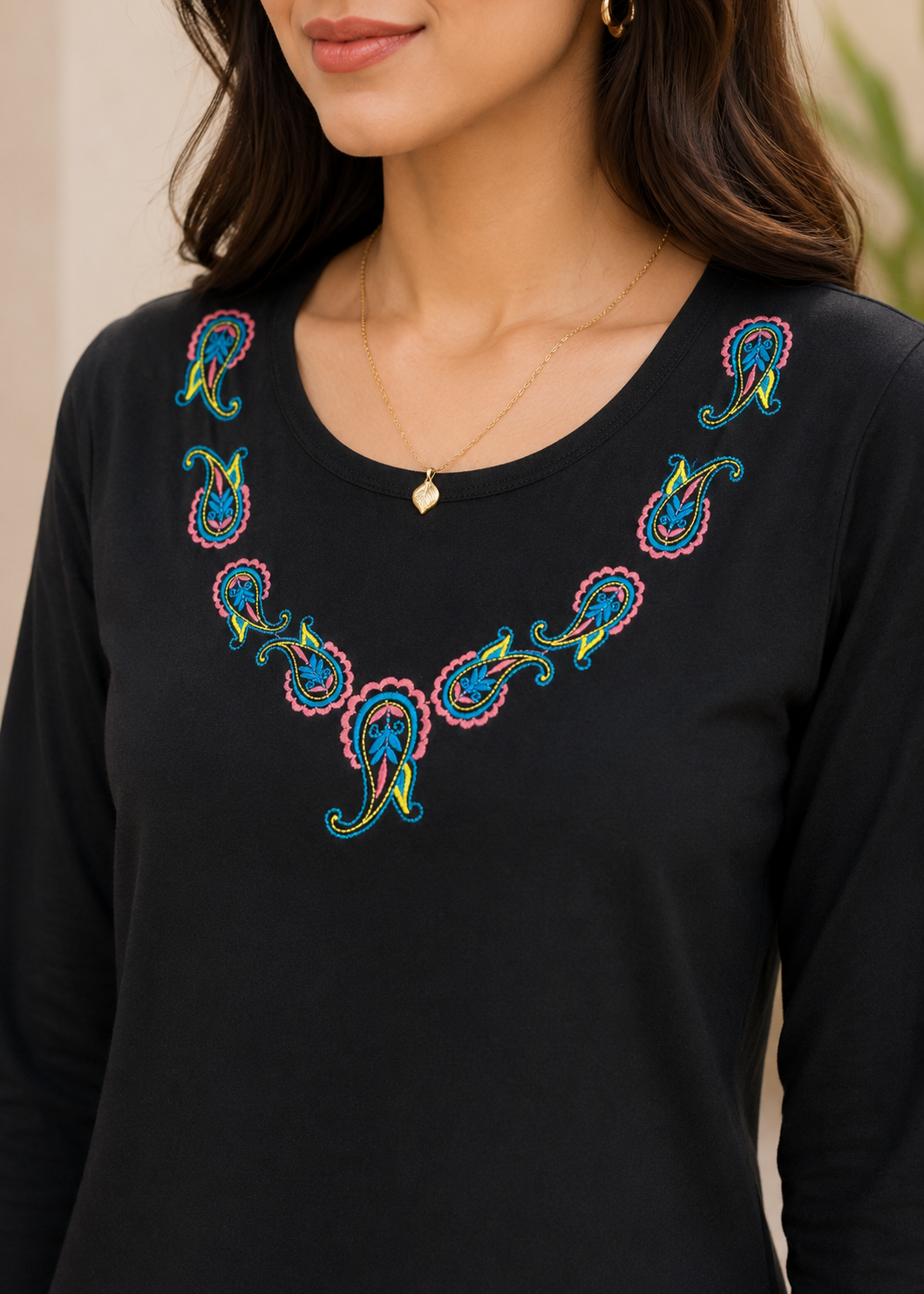 single jersey knit Top in Black