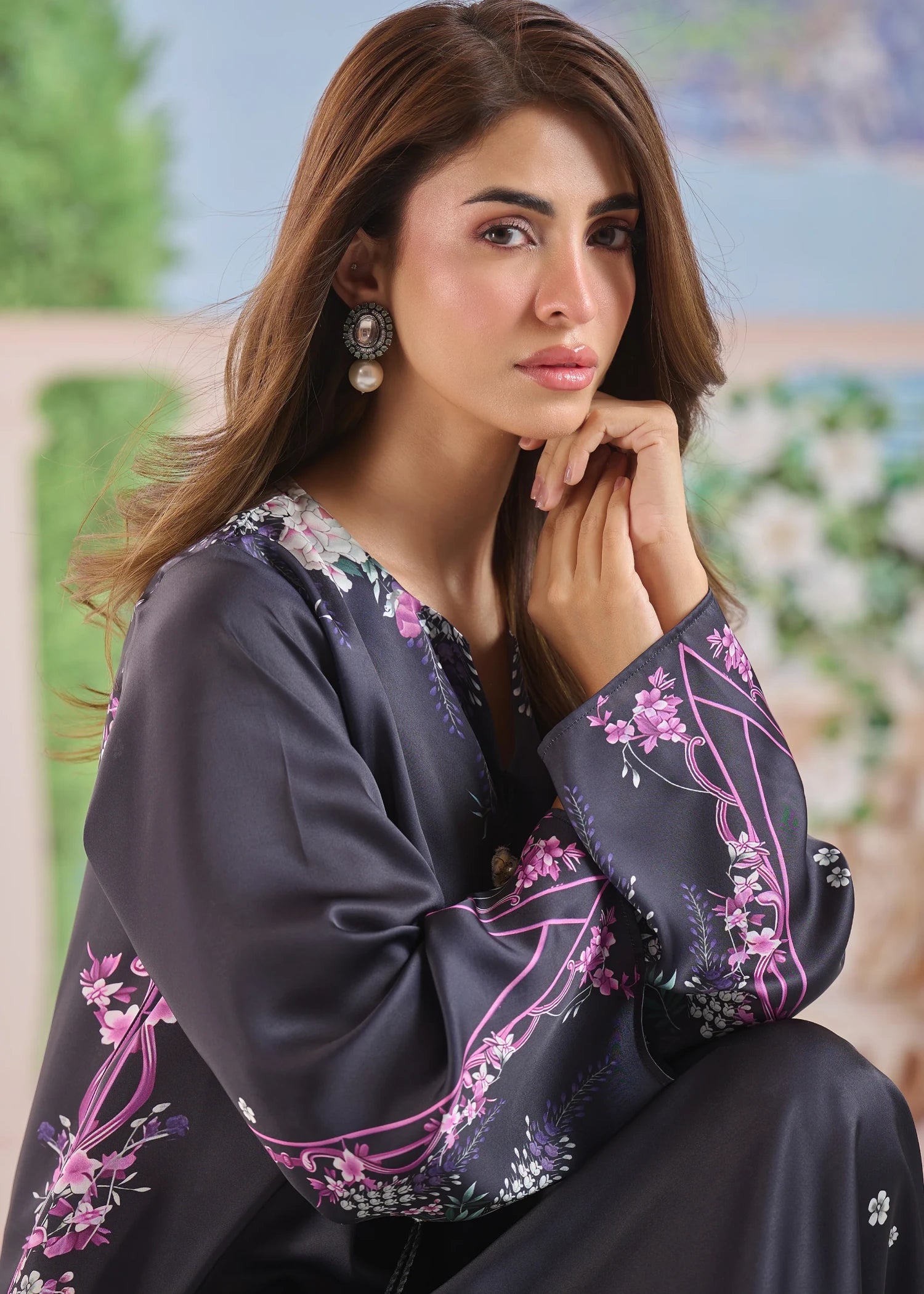 charmuse/shamooz Kaftan in Black
