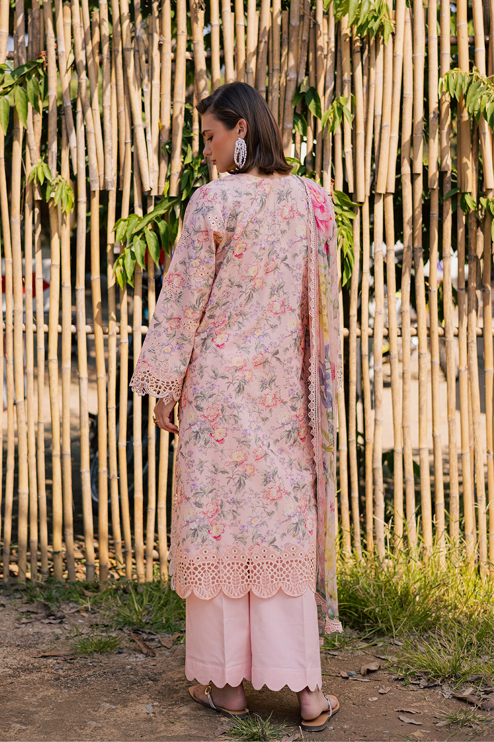 Shezlin Chikankari Eid Edit Lawn – NAQSH (AV-06)