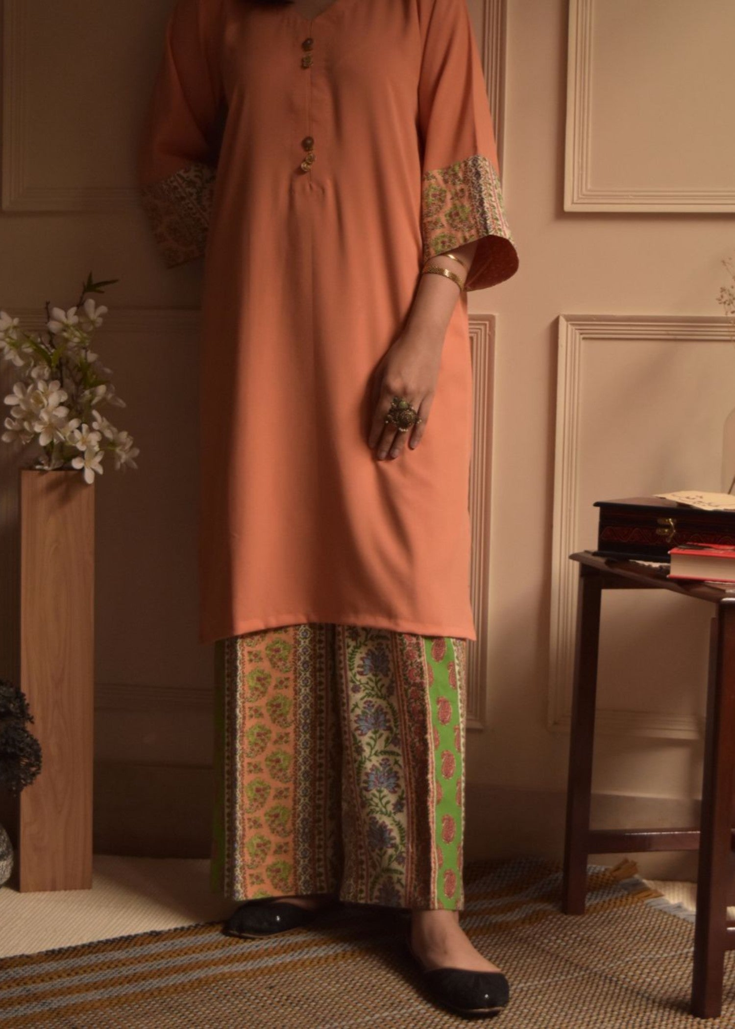 marina Kurta Set in Peach pink, multi