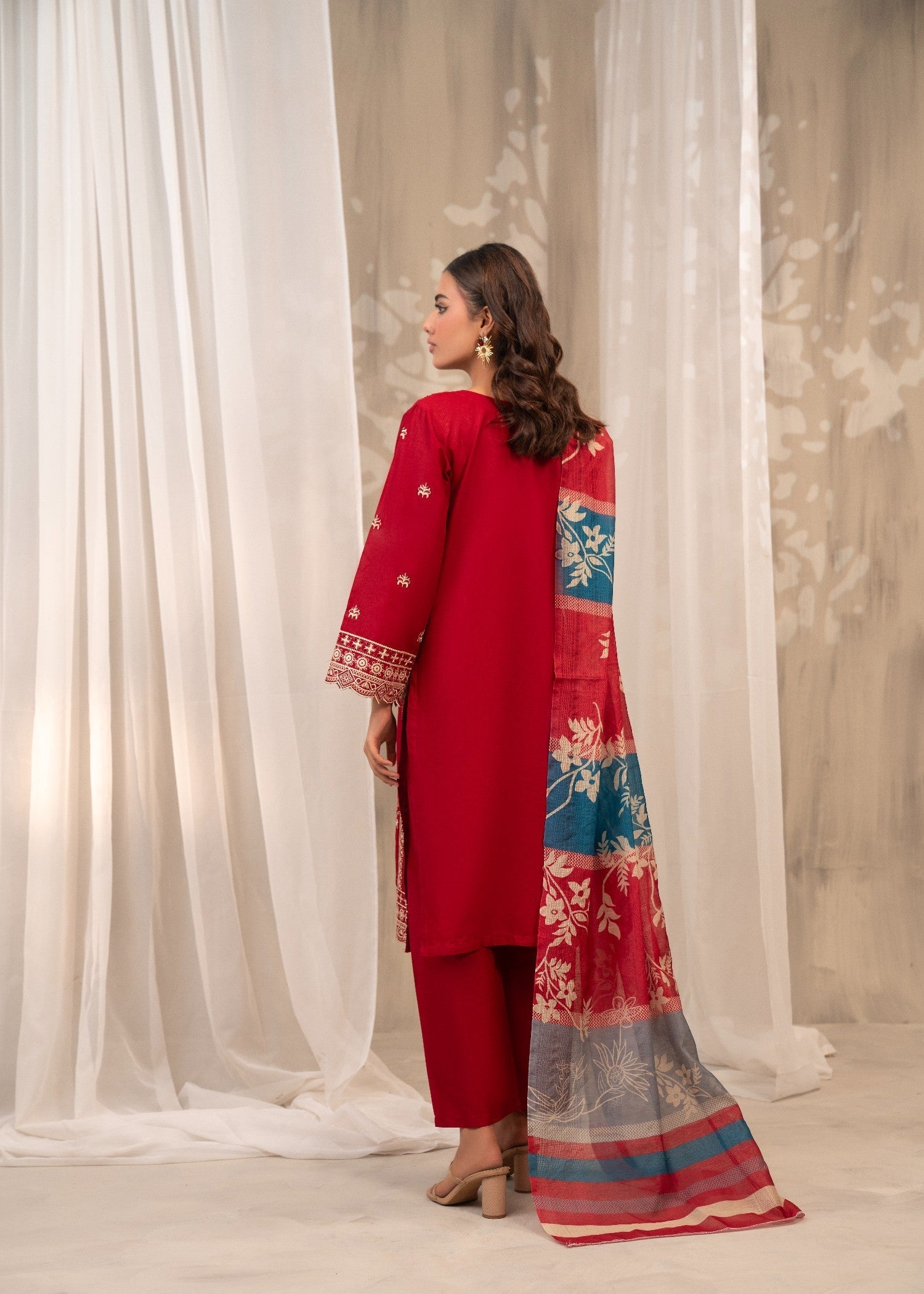 lawn cotton Kurta Set in Crimson