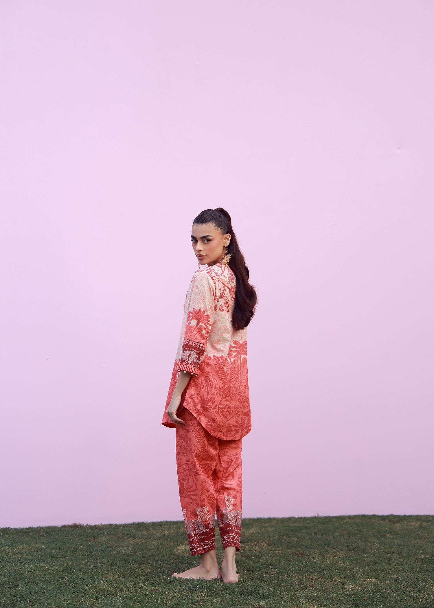 cambric Unstitched in Off-white, red
