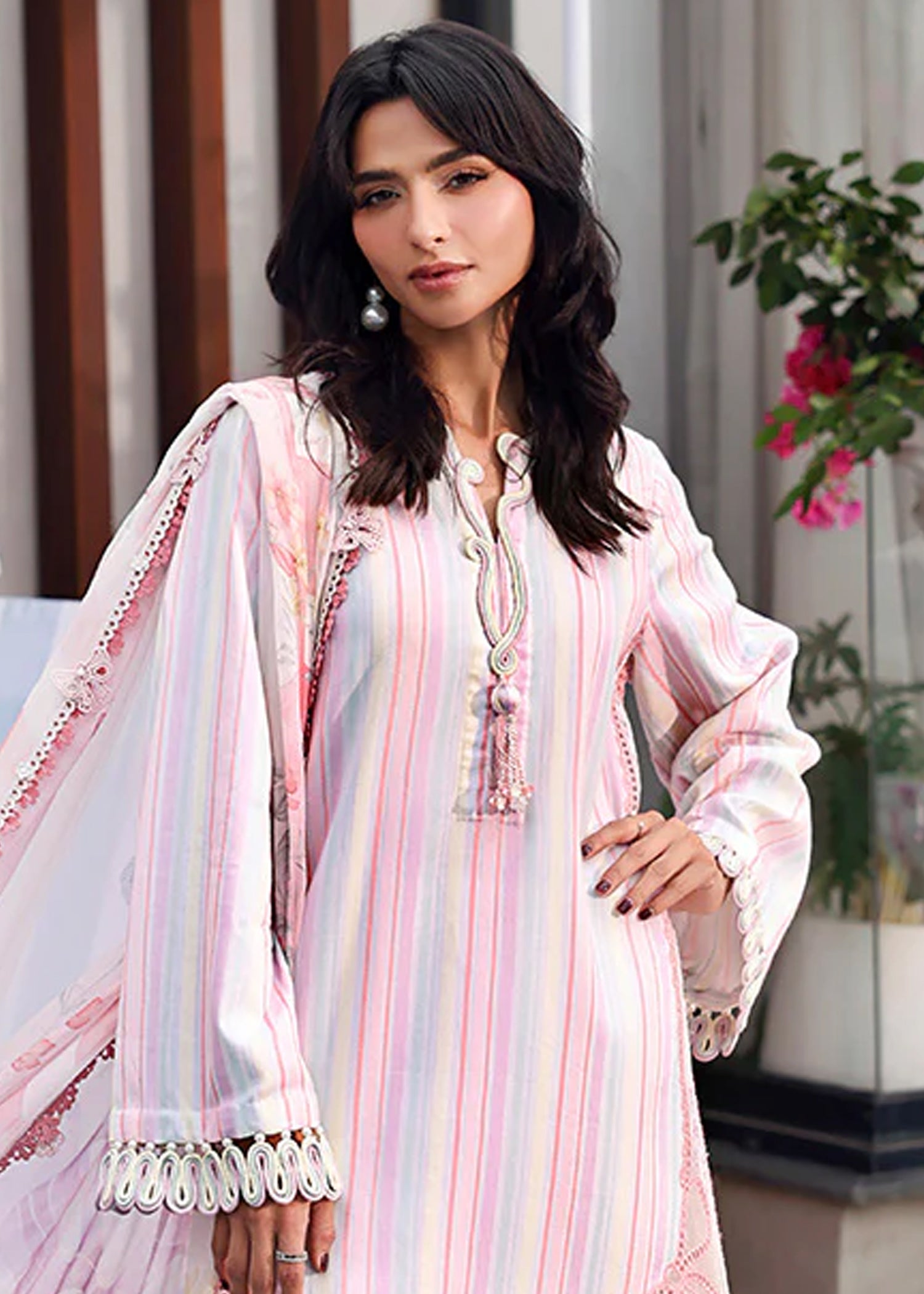 jacquard Unstitched in Pink, white