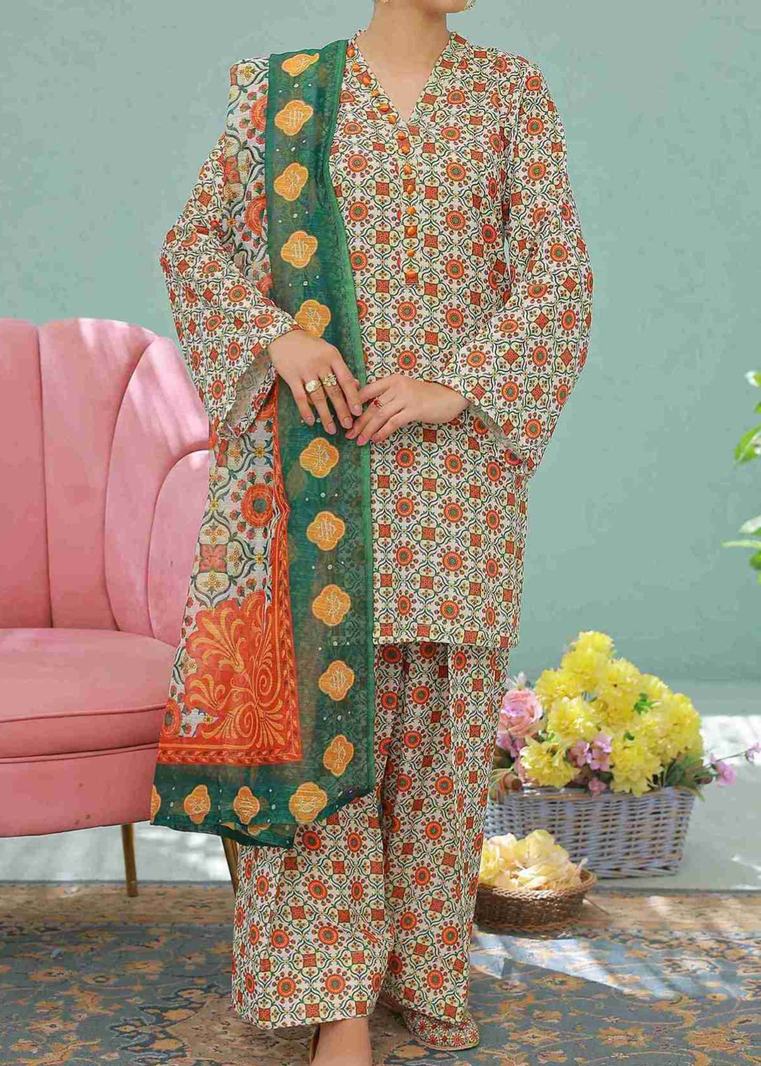 swiss lawn Kurta Set in Floral white