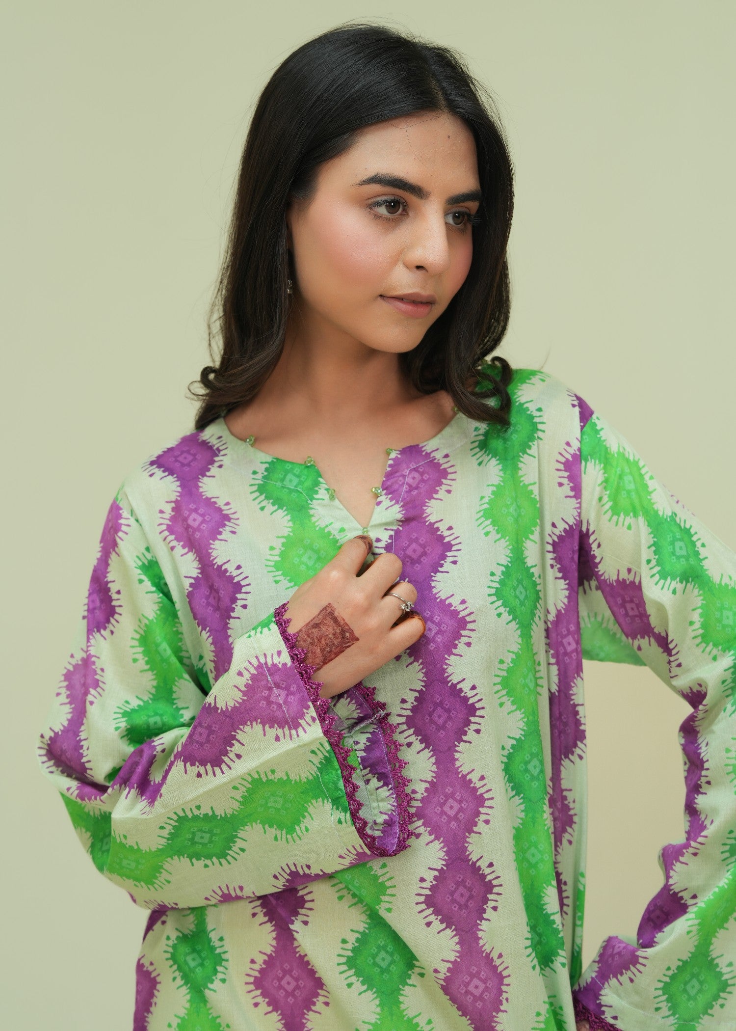 lawn Kaftan in Plum, mint green, seashell