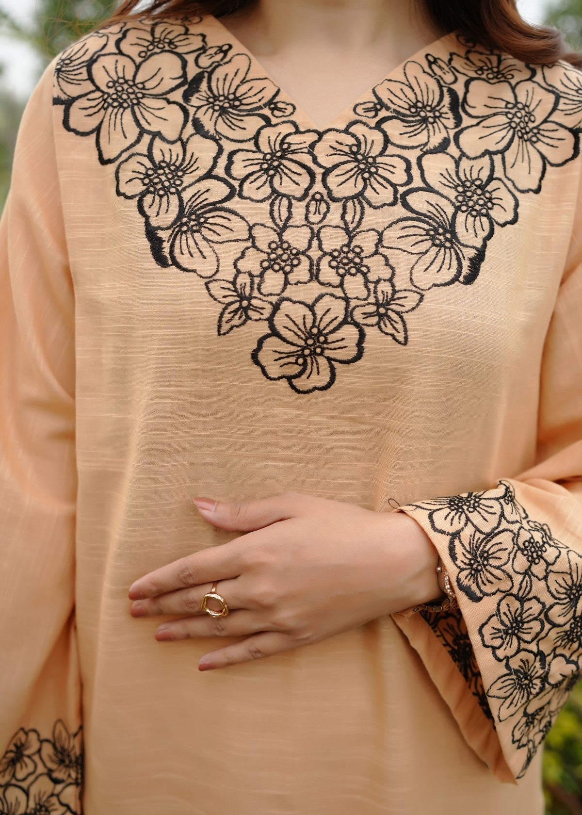 slub khaddar Kurta Set in Peach pink