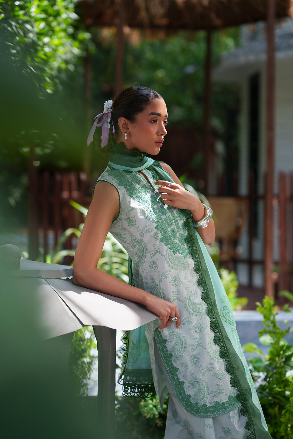 Laanem Luxury Lawn – ZAREEN-B-SRL26-06