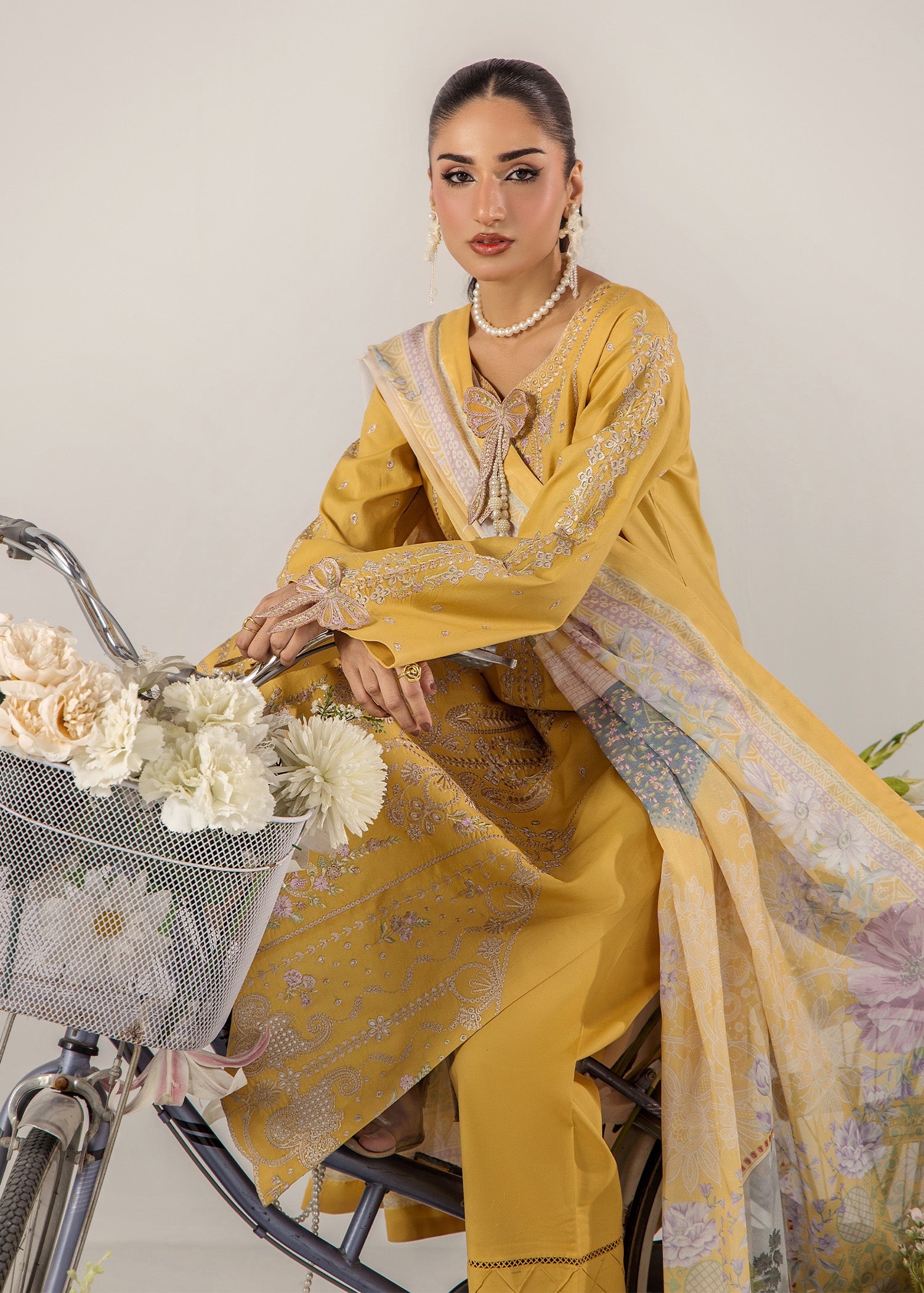lawn Kurta Set in Mellow yellow