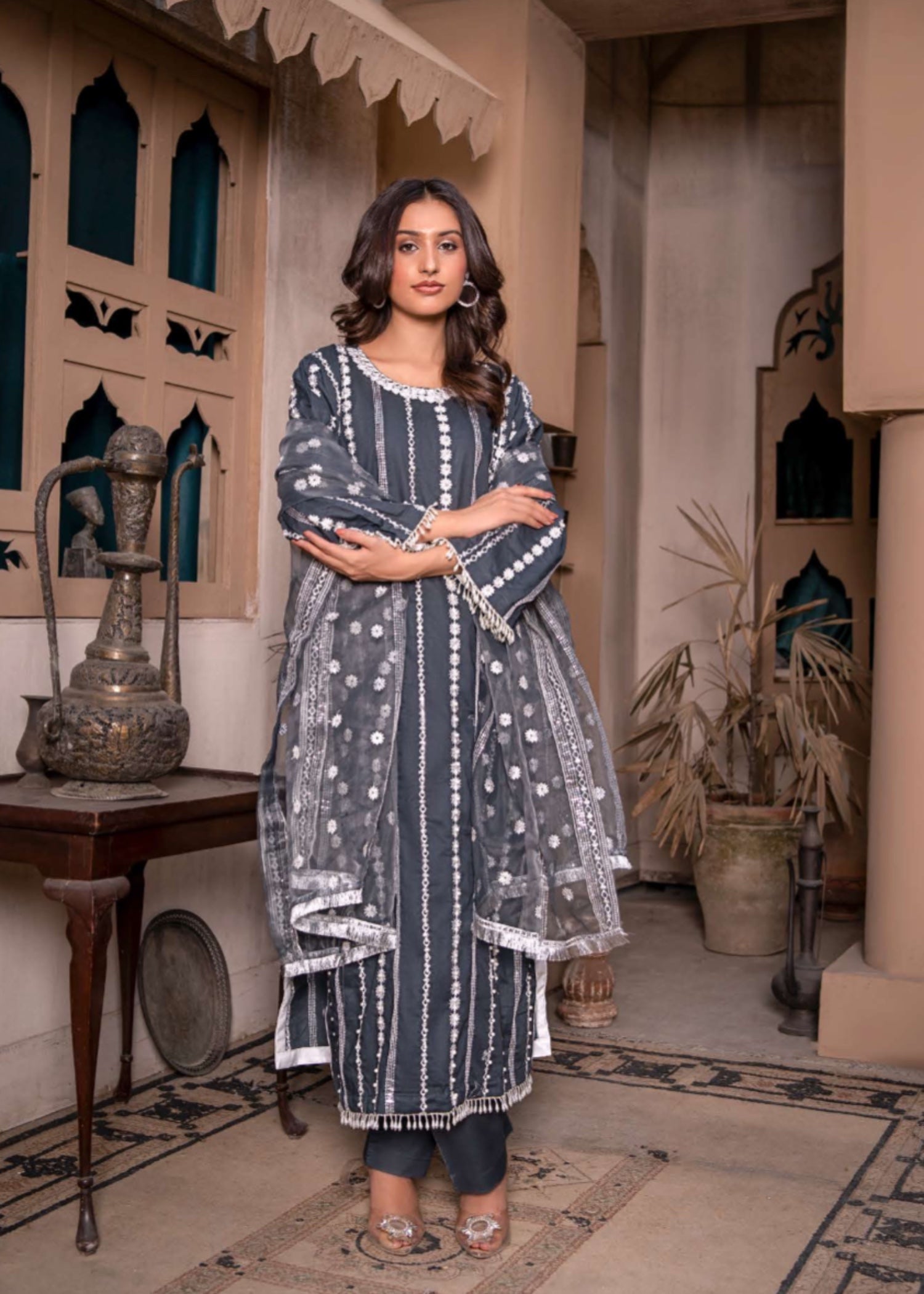 lawn cotton Kurta Set in Iron grey