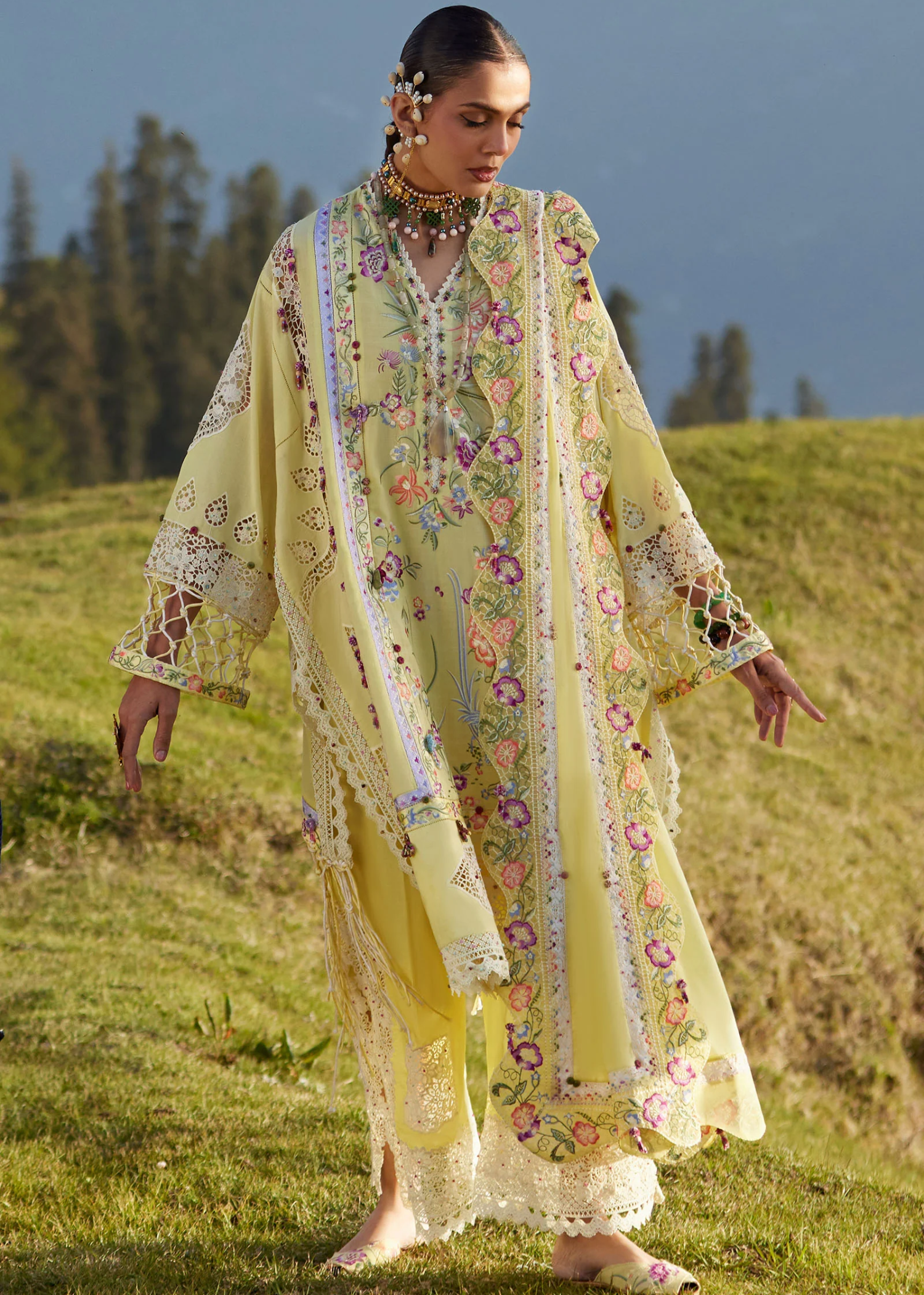slub lawn Unstitched in Pale yellow