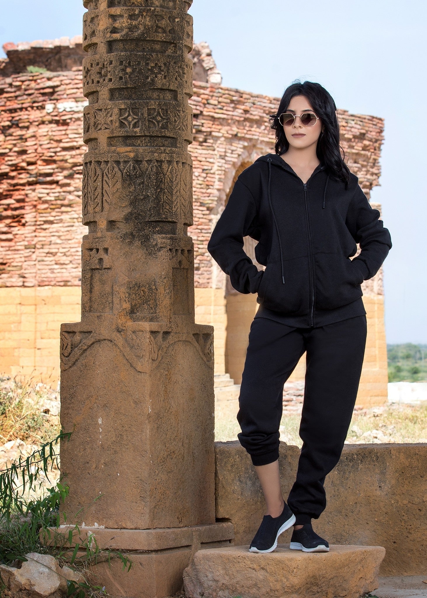 cotton viscose Trousers in Black