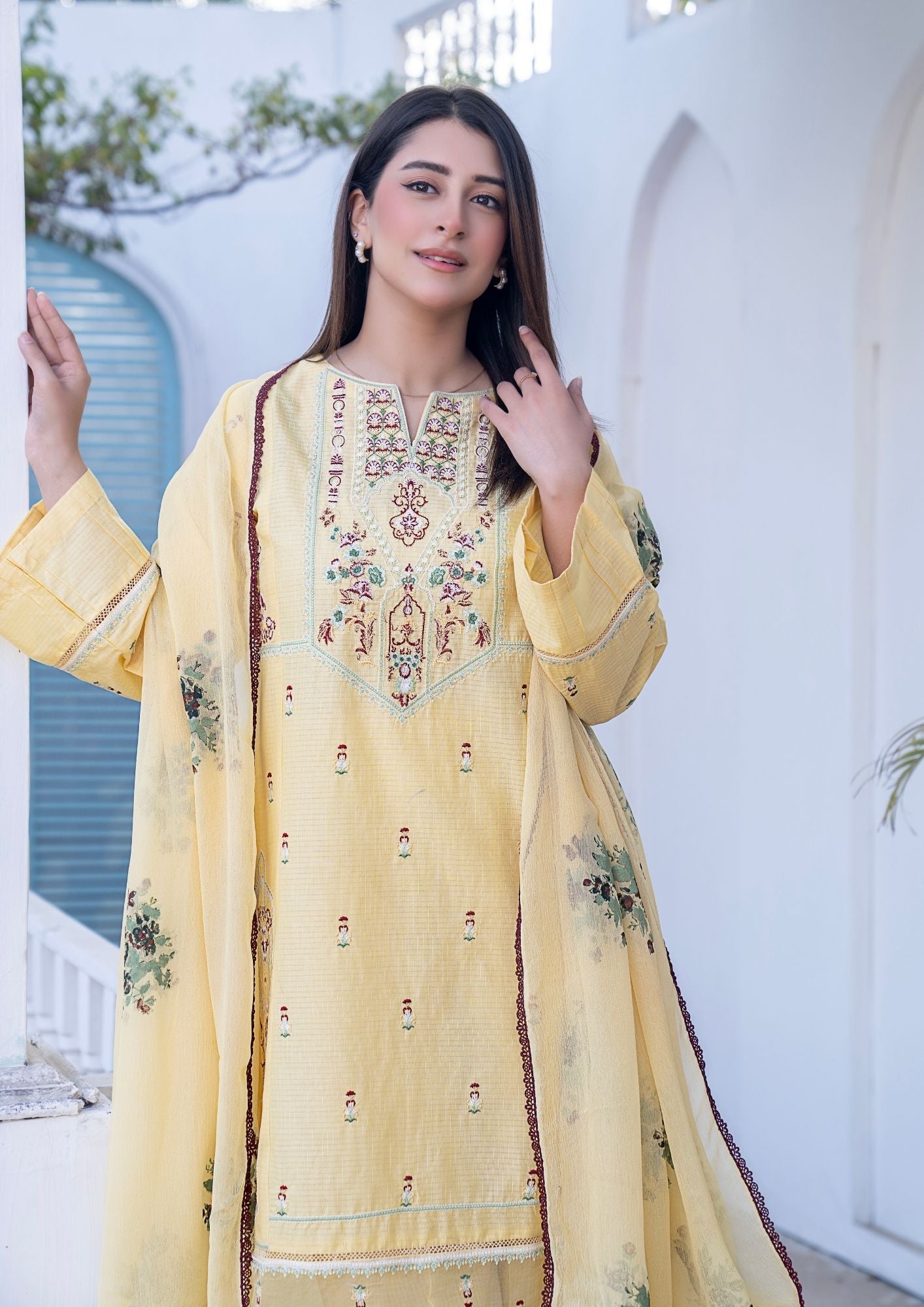 lawn Kurta Set in Lemonade