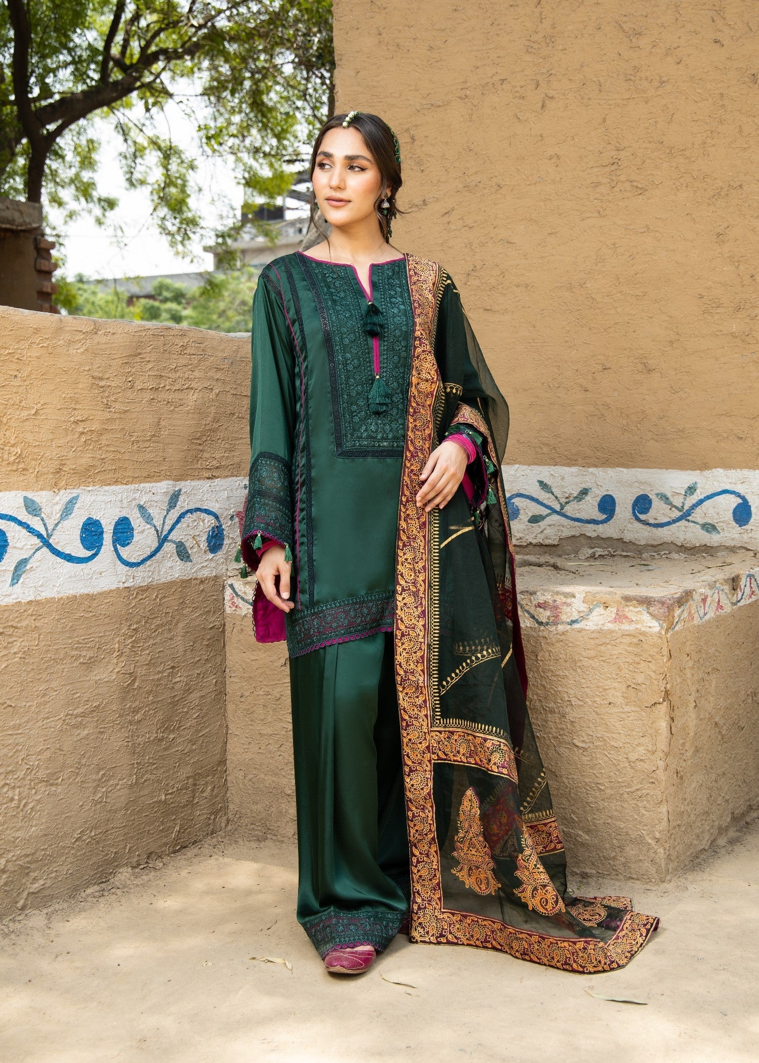 pk raw silk Kurta Set in Bottle green