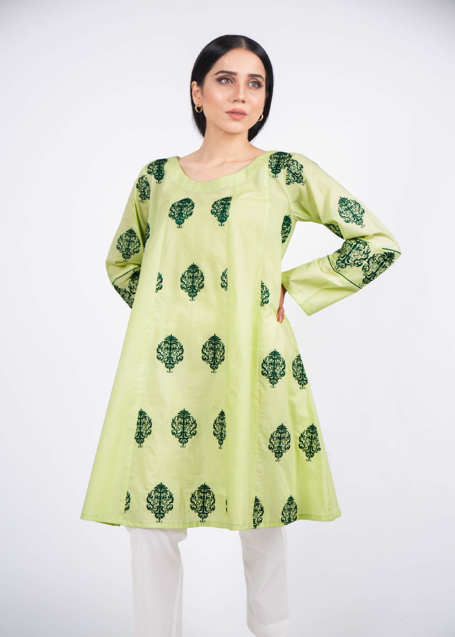 lawn Short Frock in Green