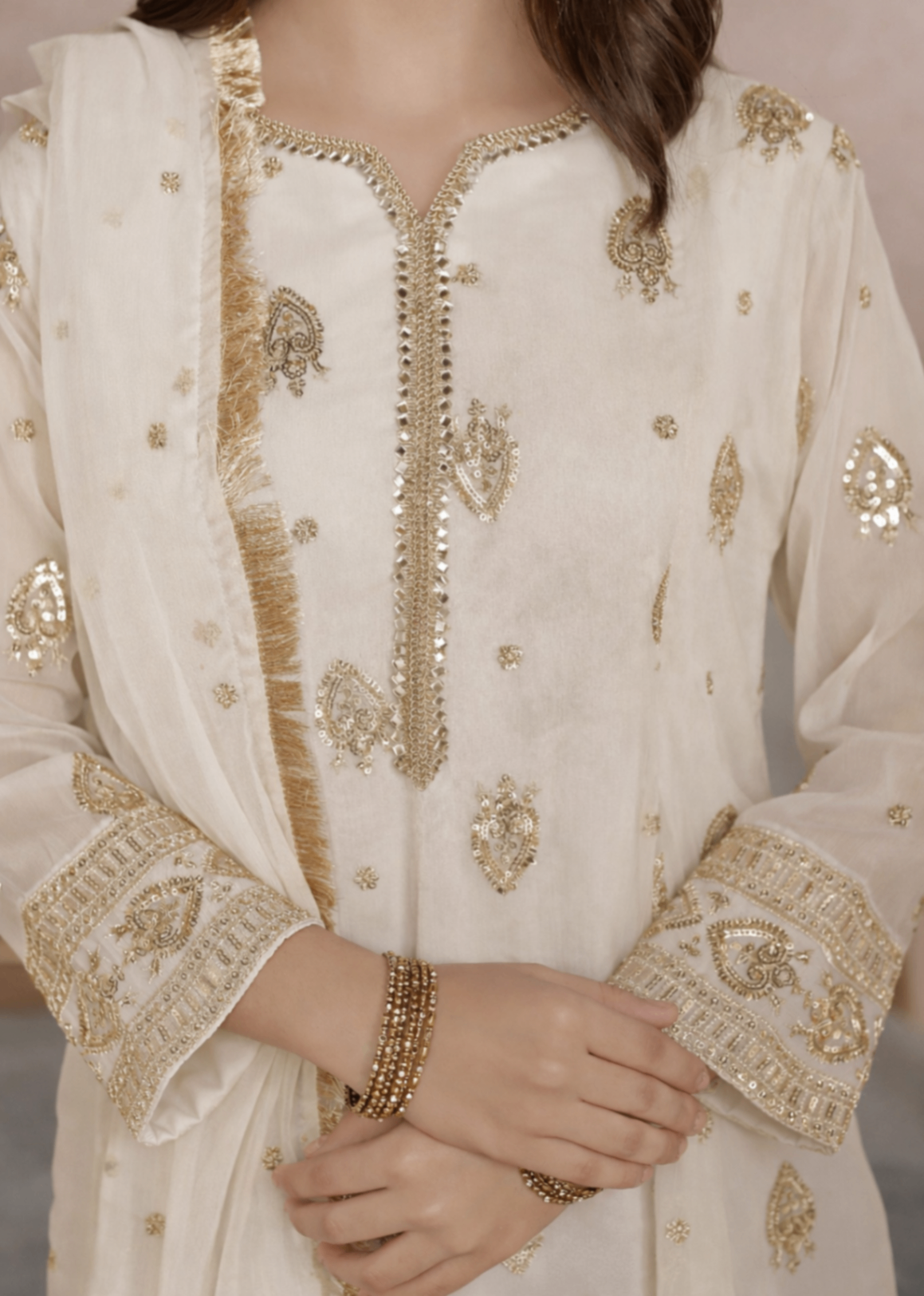 chiffon Pishwas in Off-white