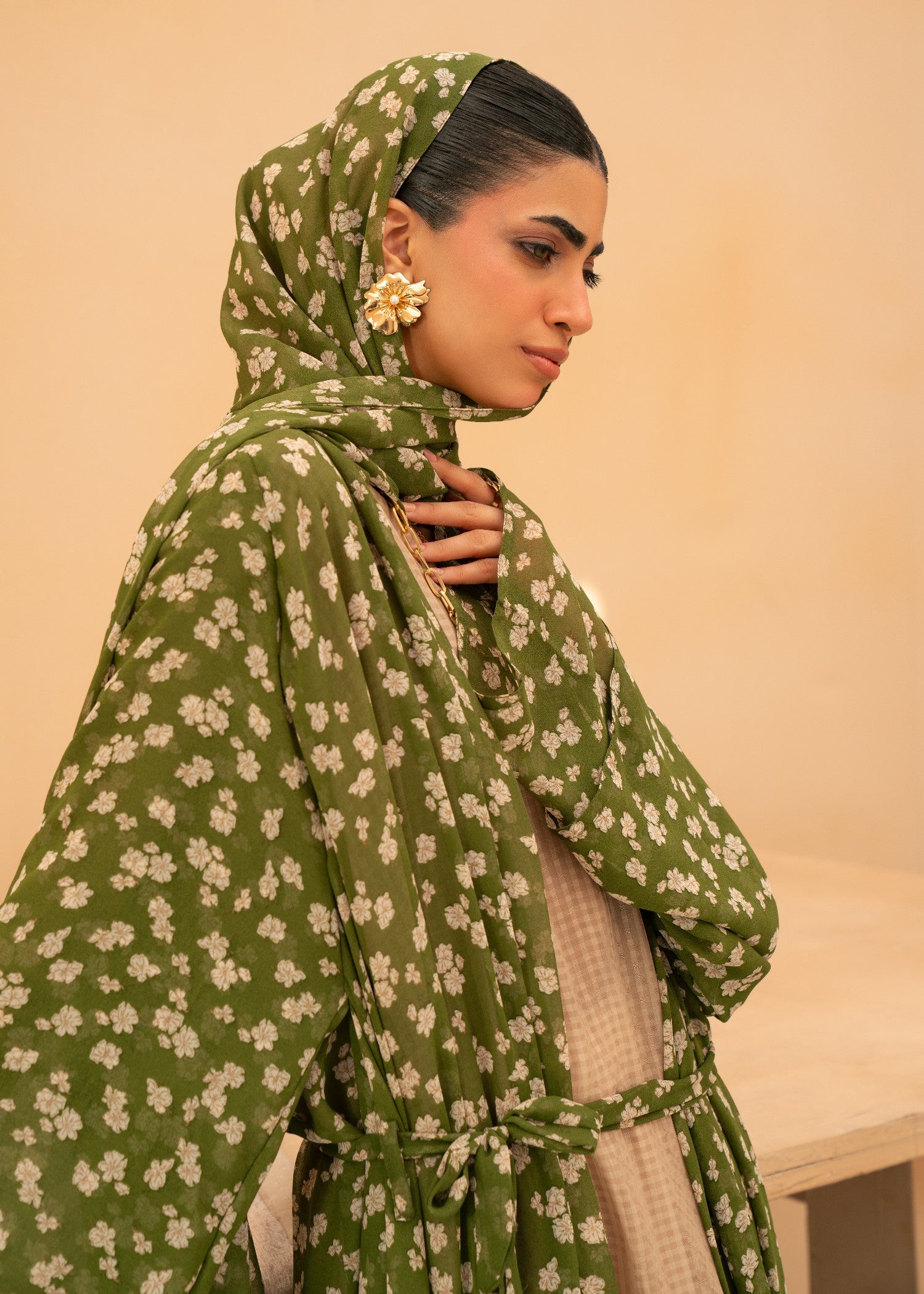 chiffon Abaya in Forest green, beige, multi