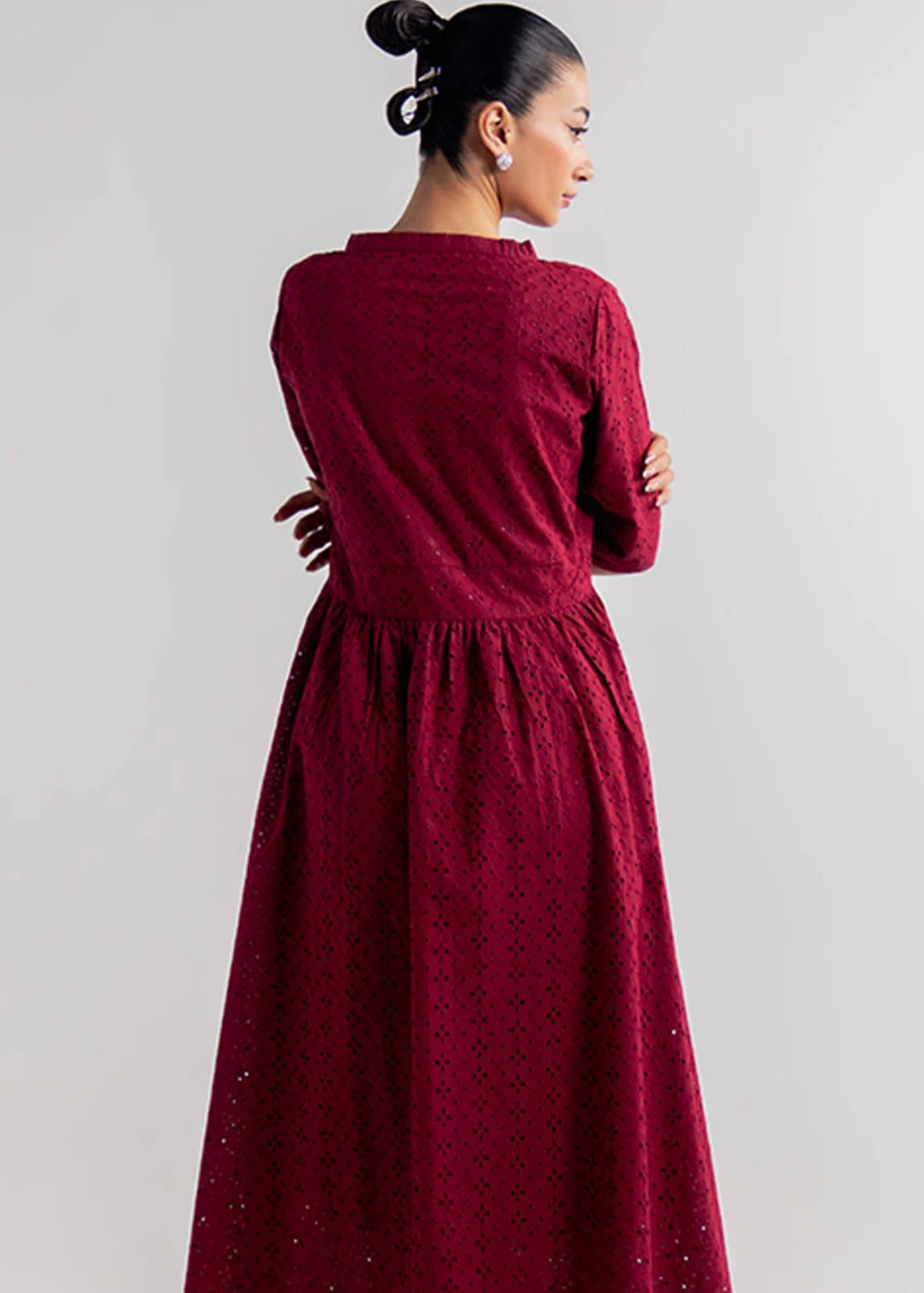 schiffli Dress in Maroon