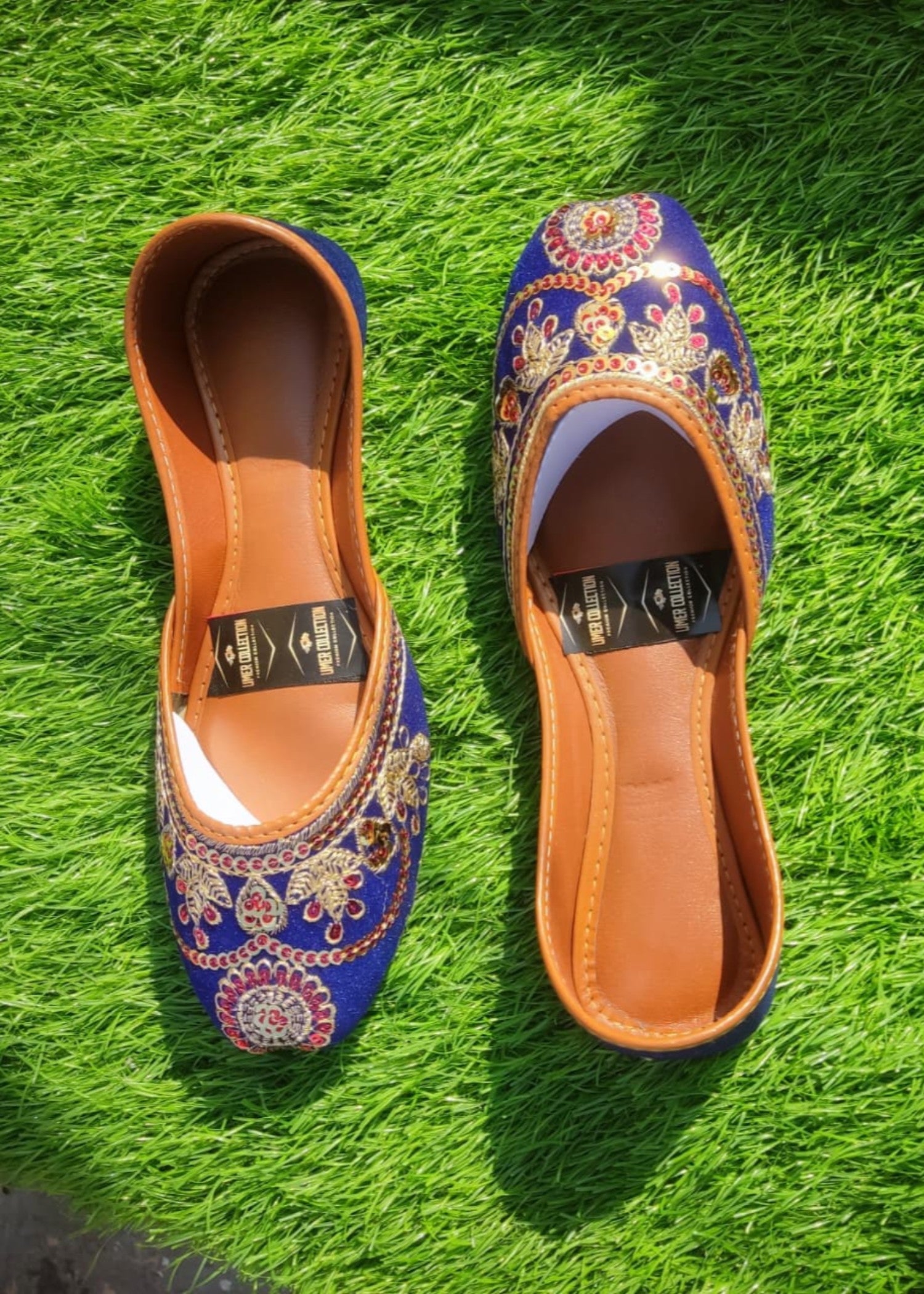 Khussa in Cobalt blue by - High Quality Women Khussa XYY3146