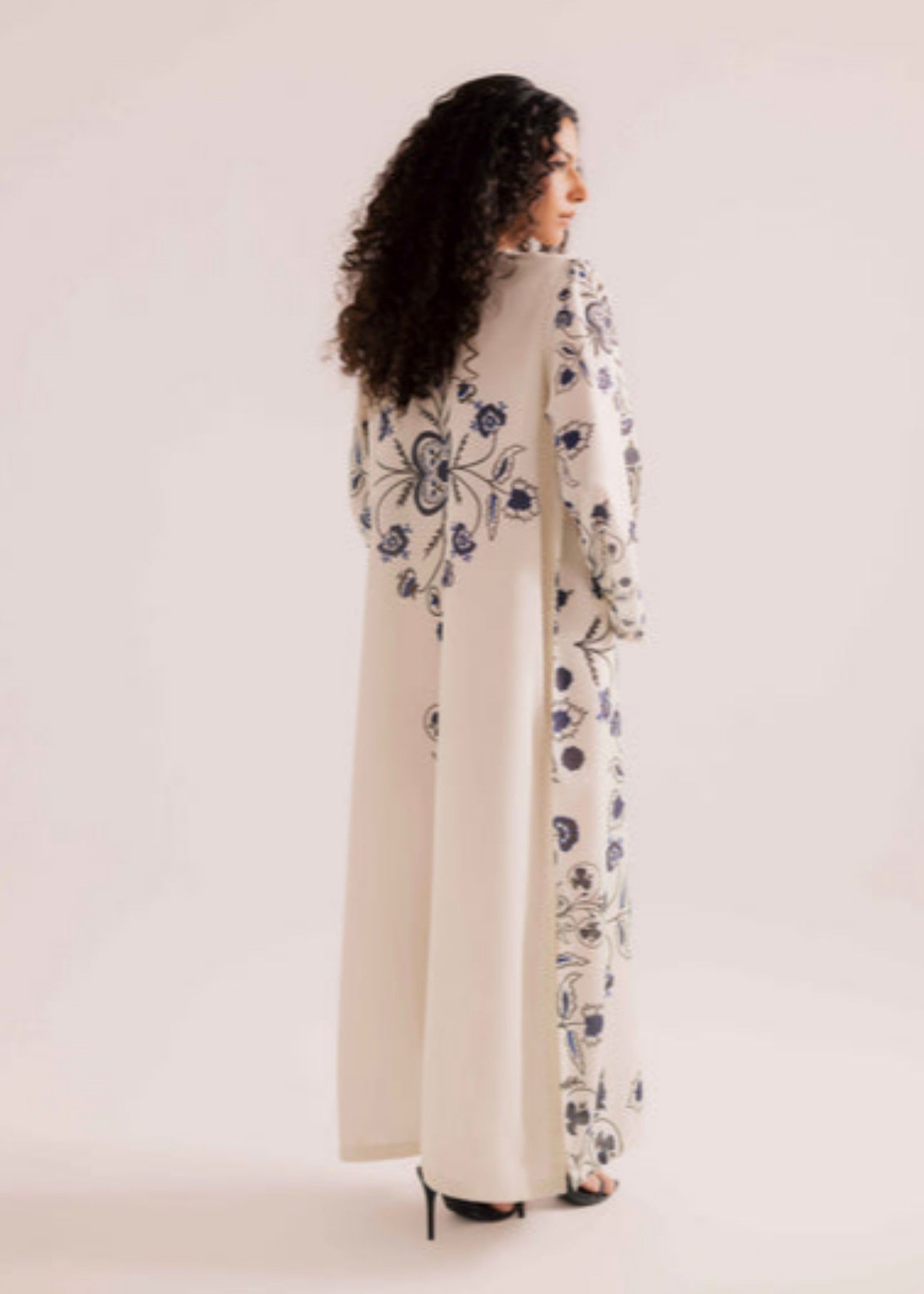 raw silk Kaftan in Cream