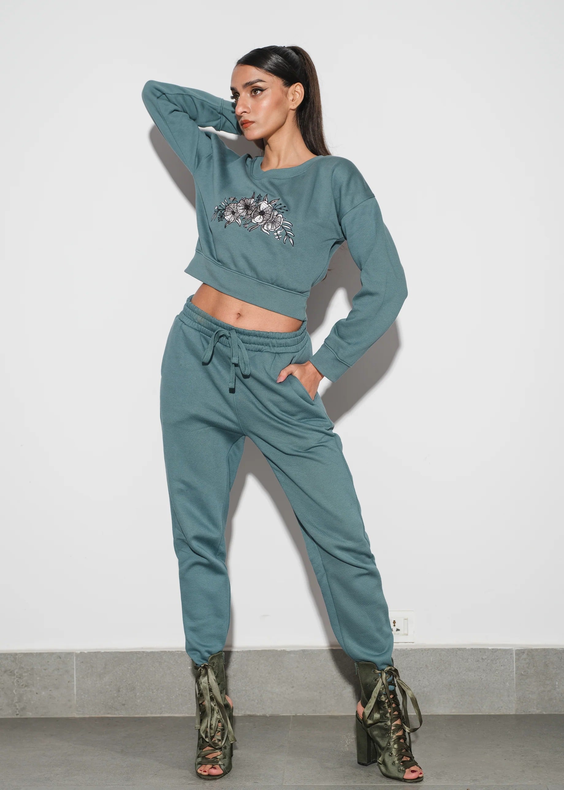 fleece Trousers in Teal