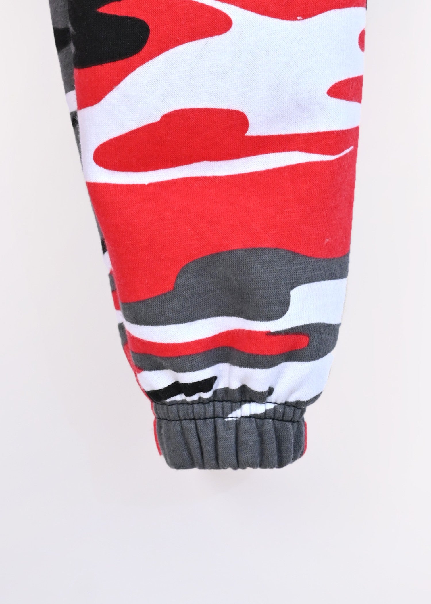 fleece Tracksuit in Red, black