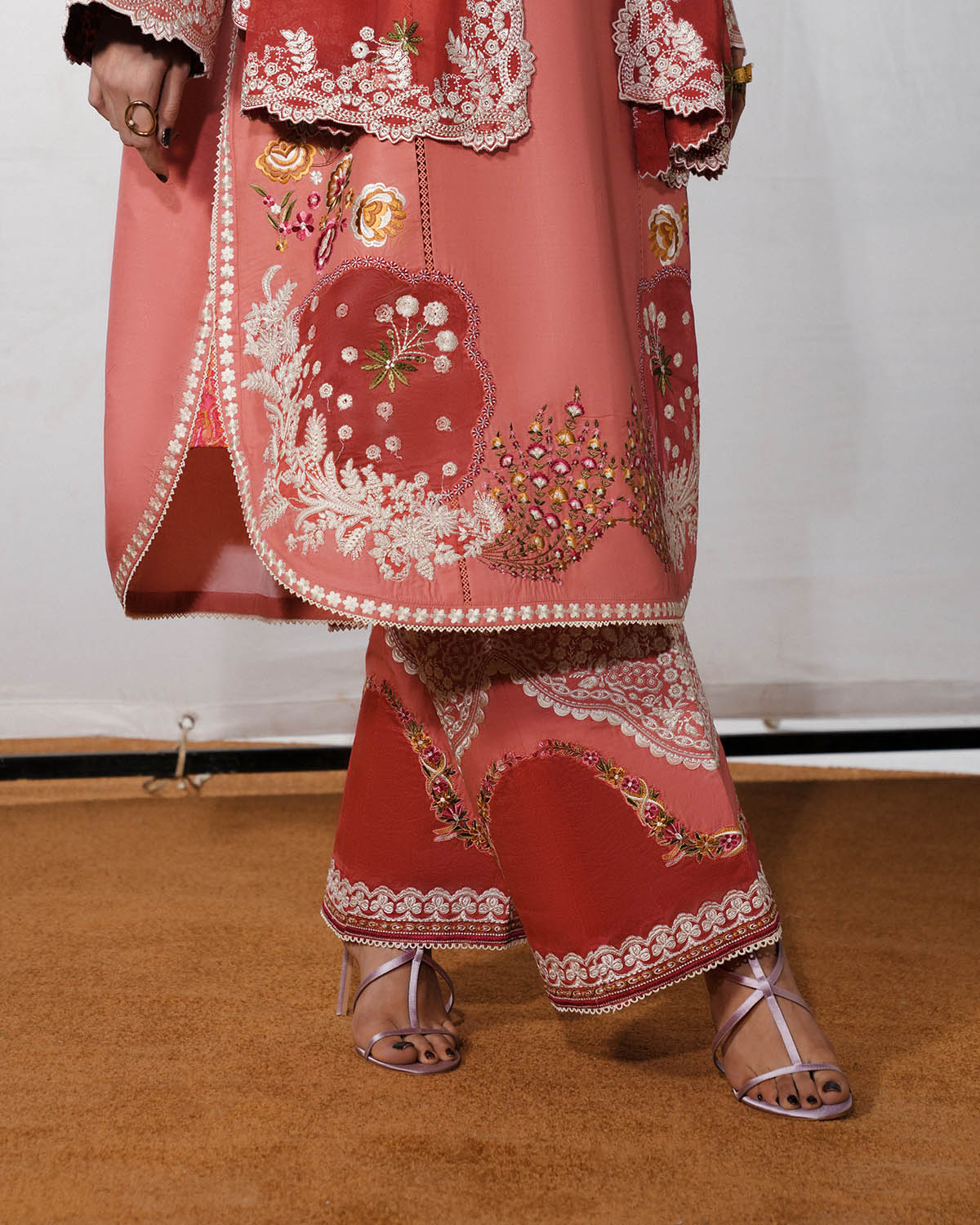 Jugnu Spring/Summer Lawn – Dinaz