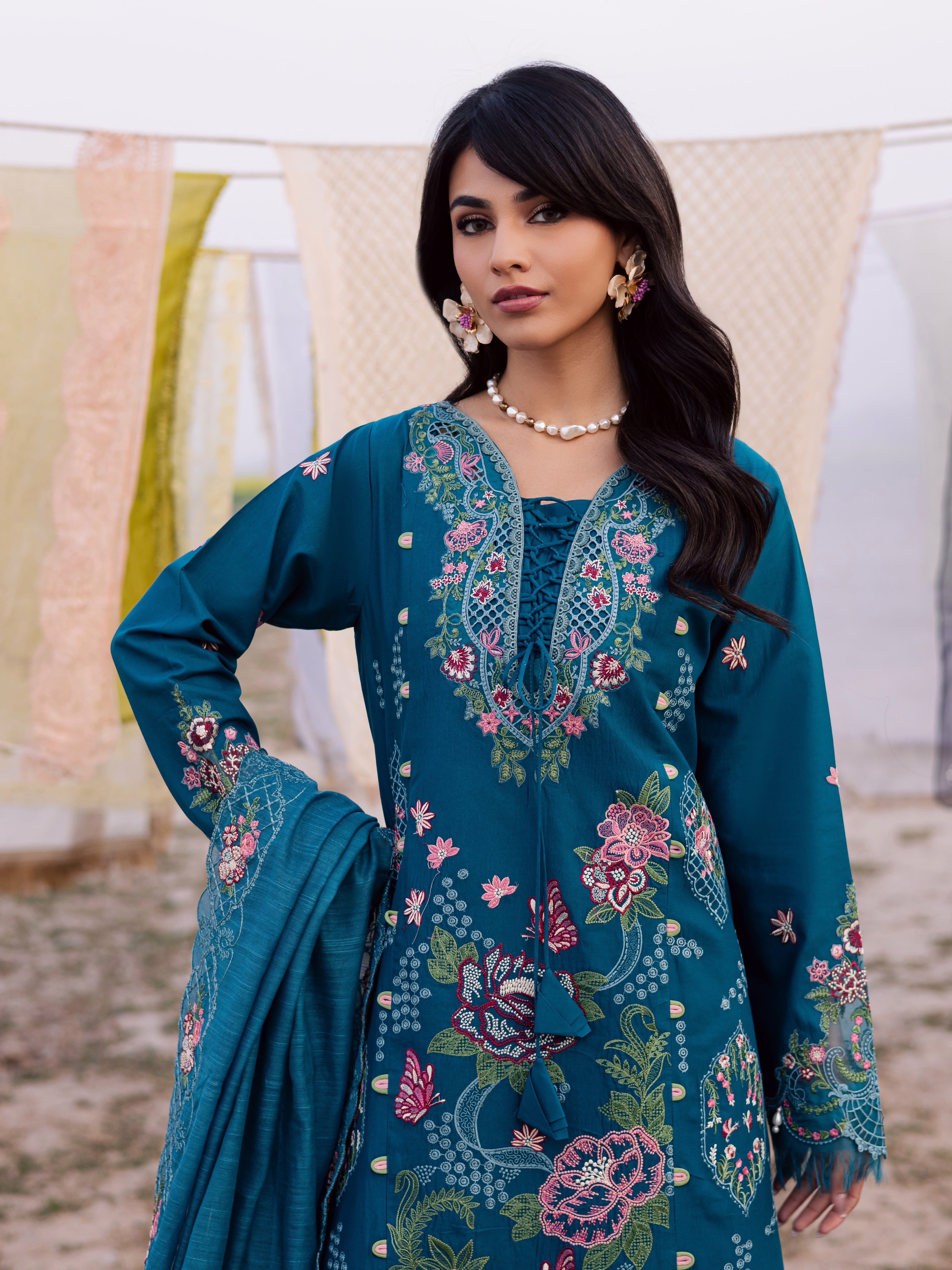 Dil-e-Raqsum Lawn – DQ-08
