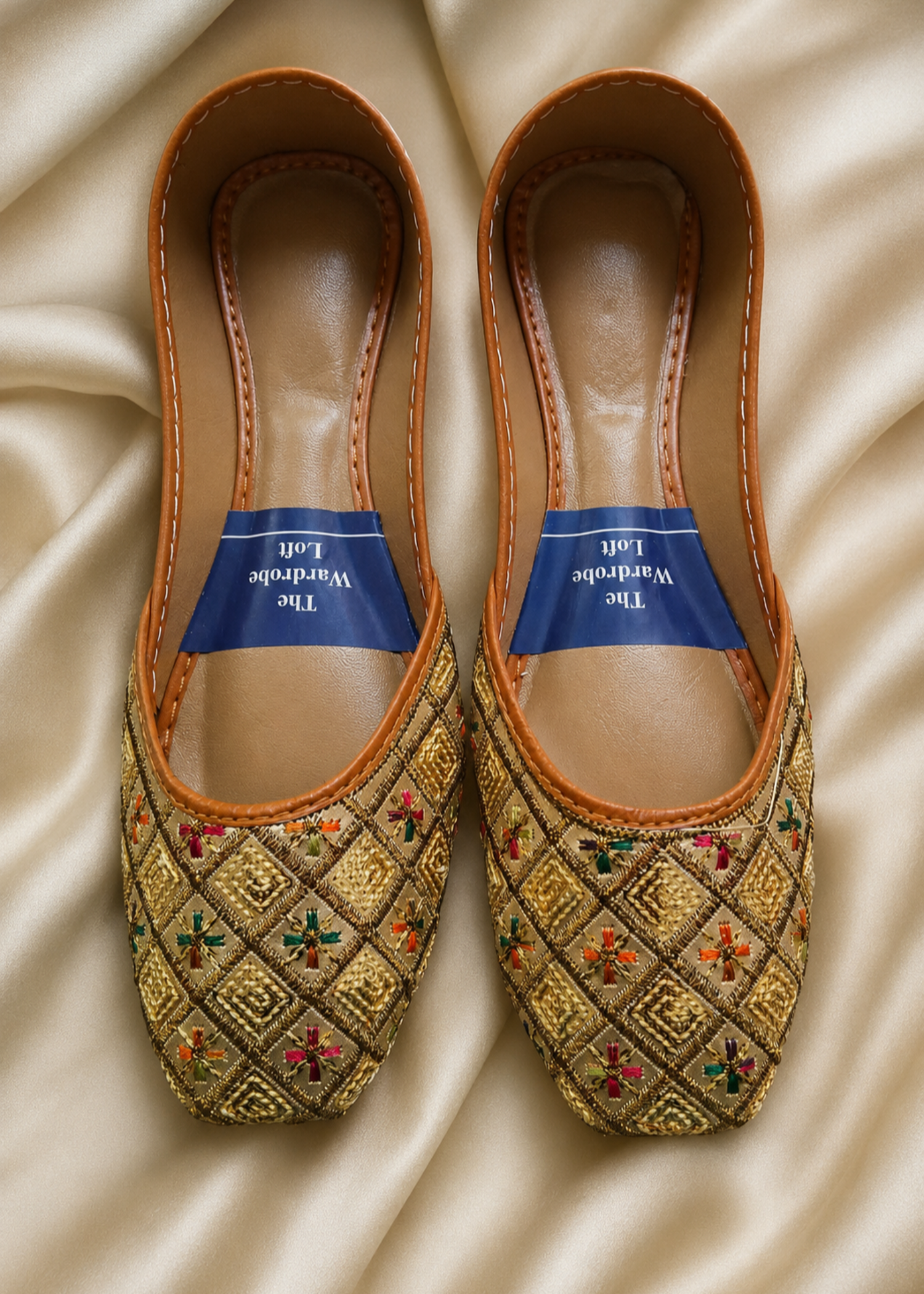 Khussa in Multi, gold by - High Quality Women Khussa QYA0027