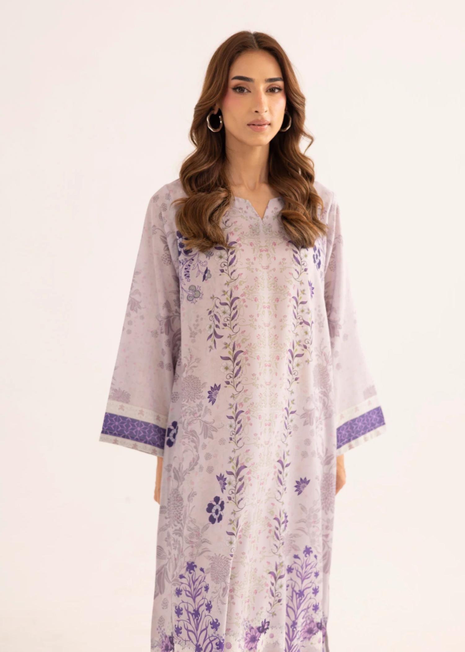 silk finish lawn Kaftan in Lavender grey