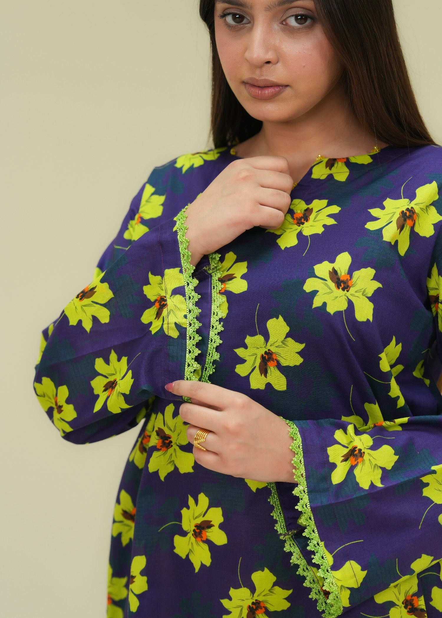 lawn Kaftan in Egg plant