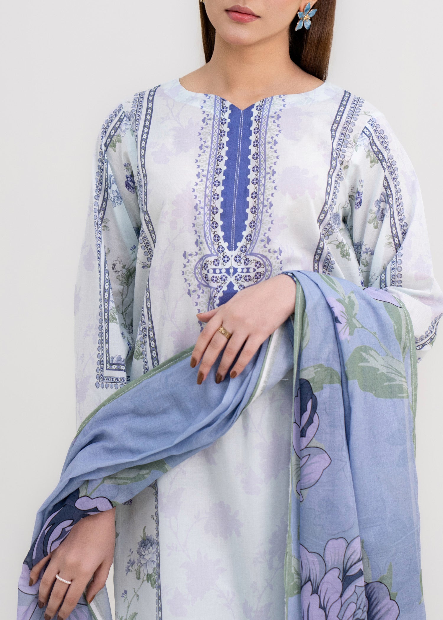 lawn Unstitched in Periwinkle, cloud blue