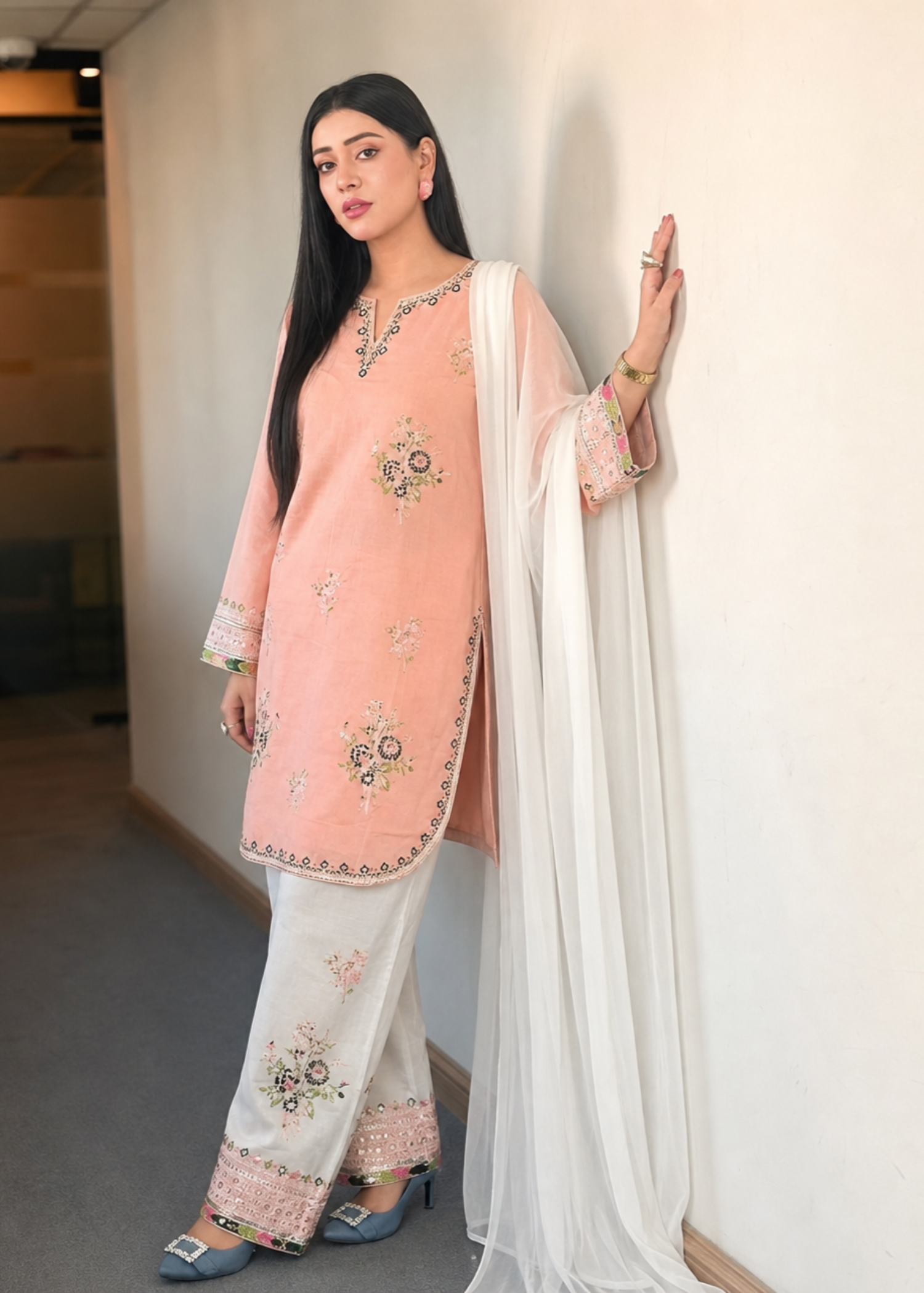 lawn cotton Kurta Set in Off-white, peach pink