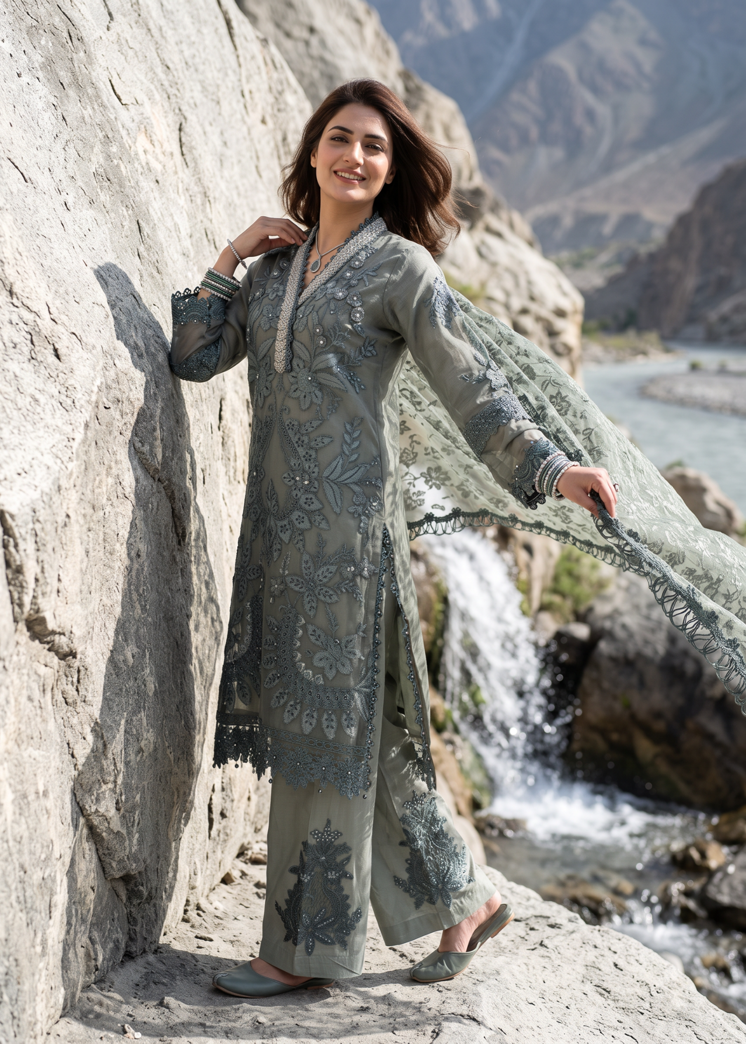 lawn Kurta Set in Ebony