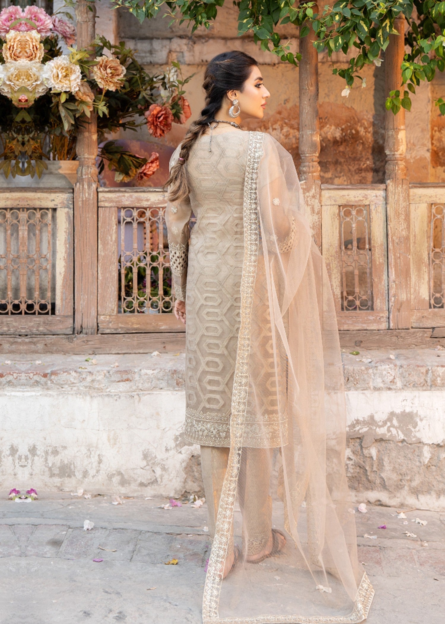 karandi Kurta Set in Brown