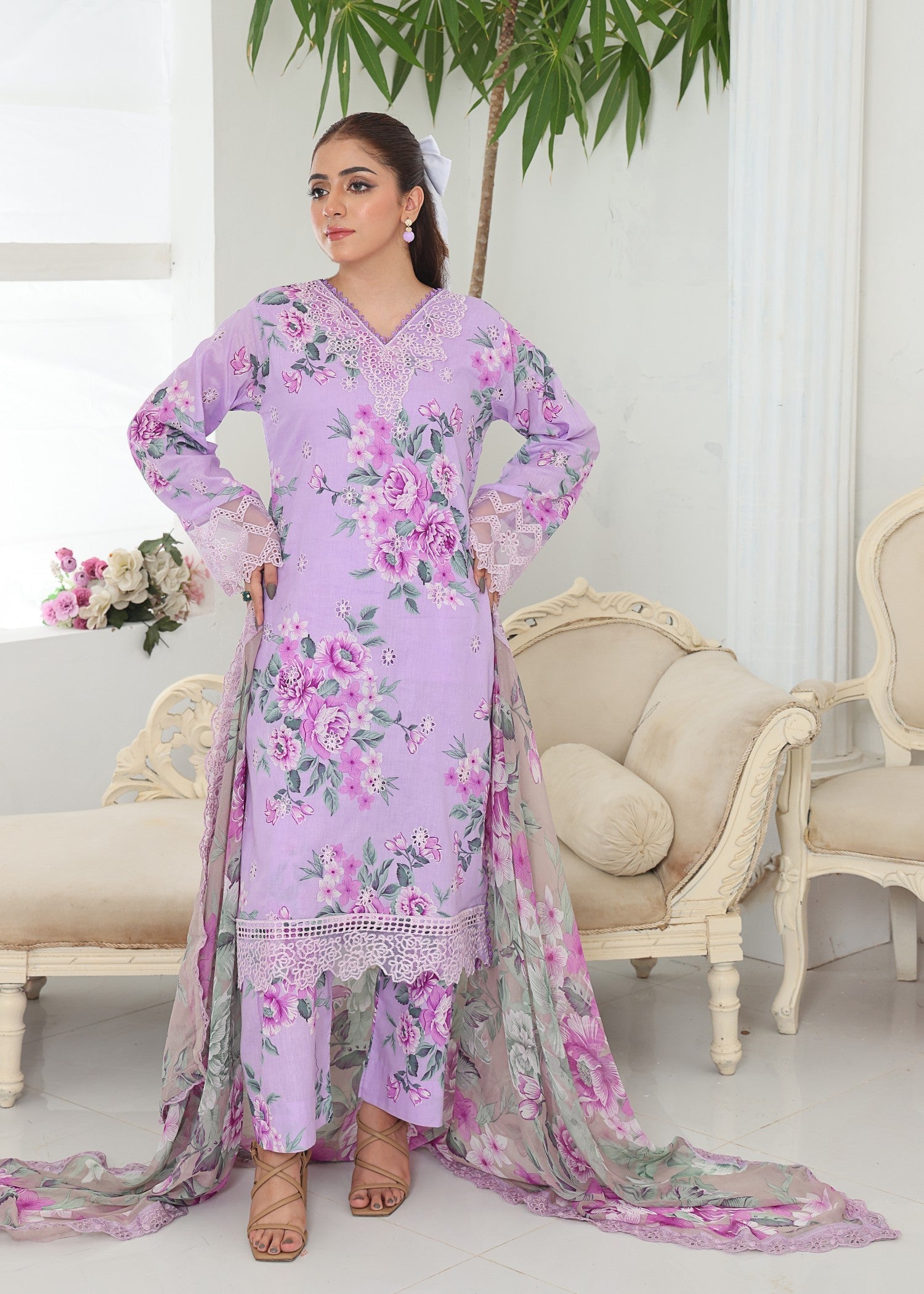lawn Kurta Set in Bright lavender