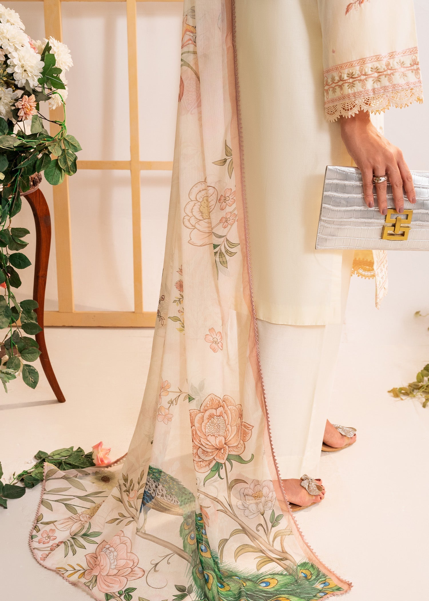 cambric cotton Kurta Set in Off-white