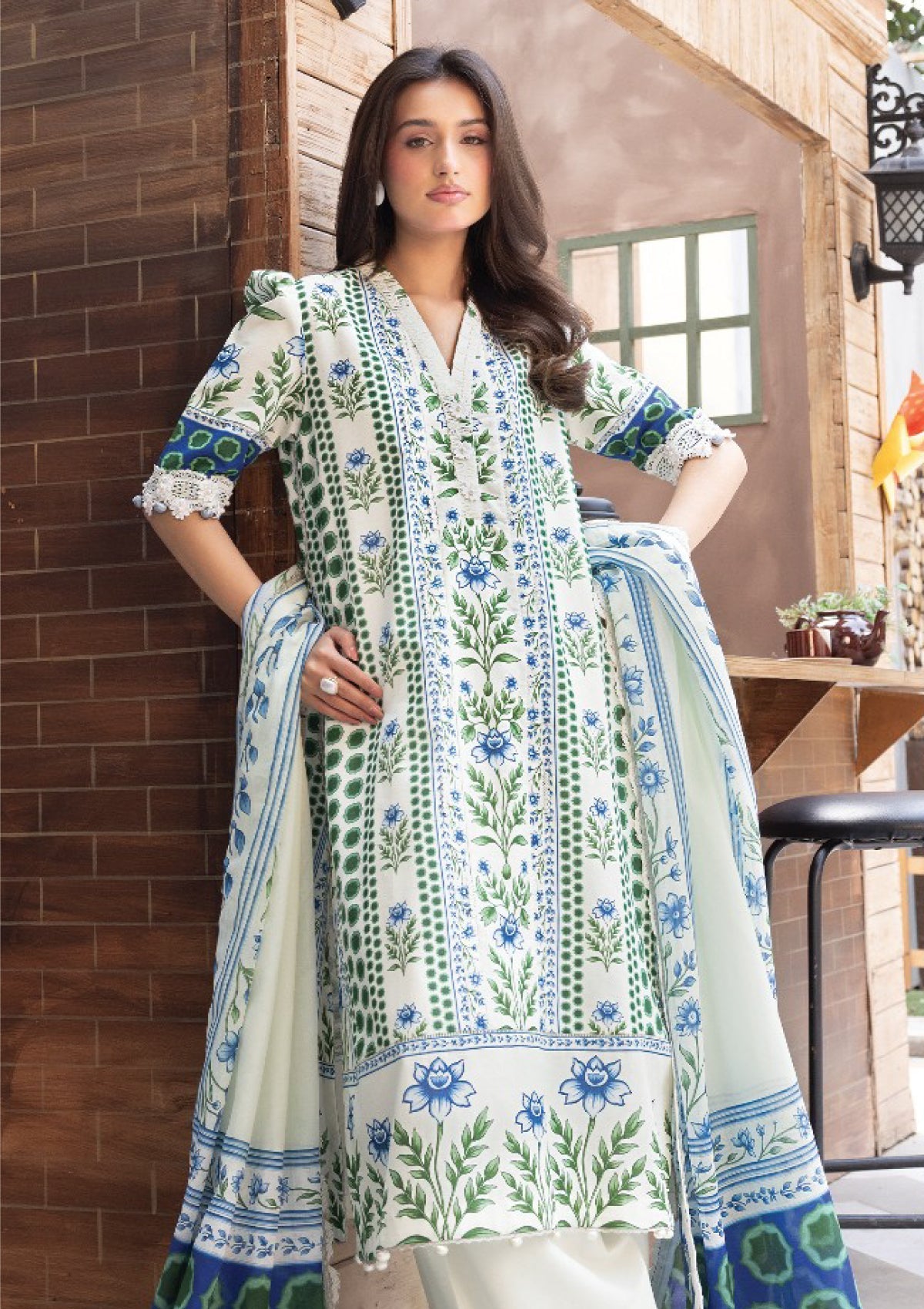 MBasics Elaheh Lawn – V4-08