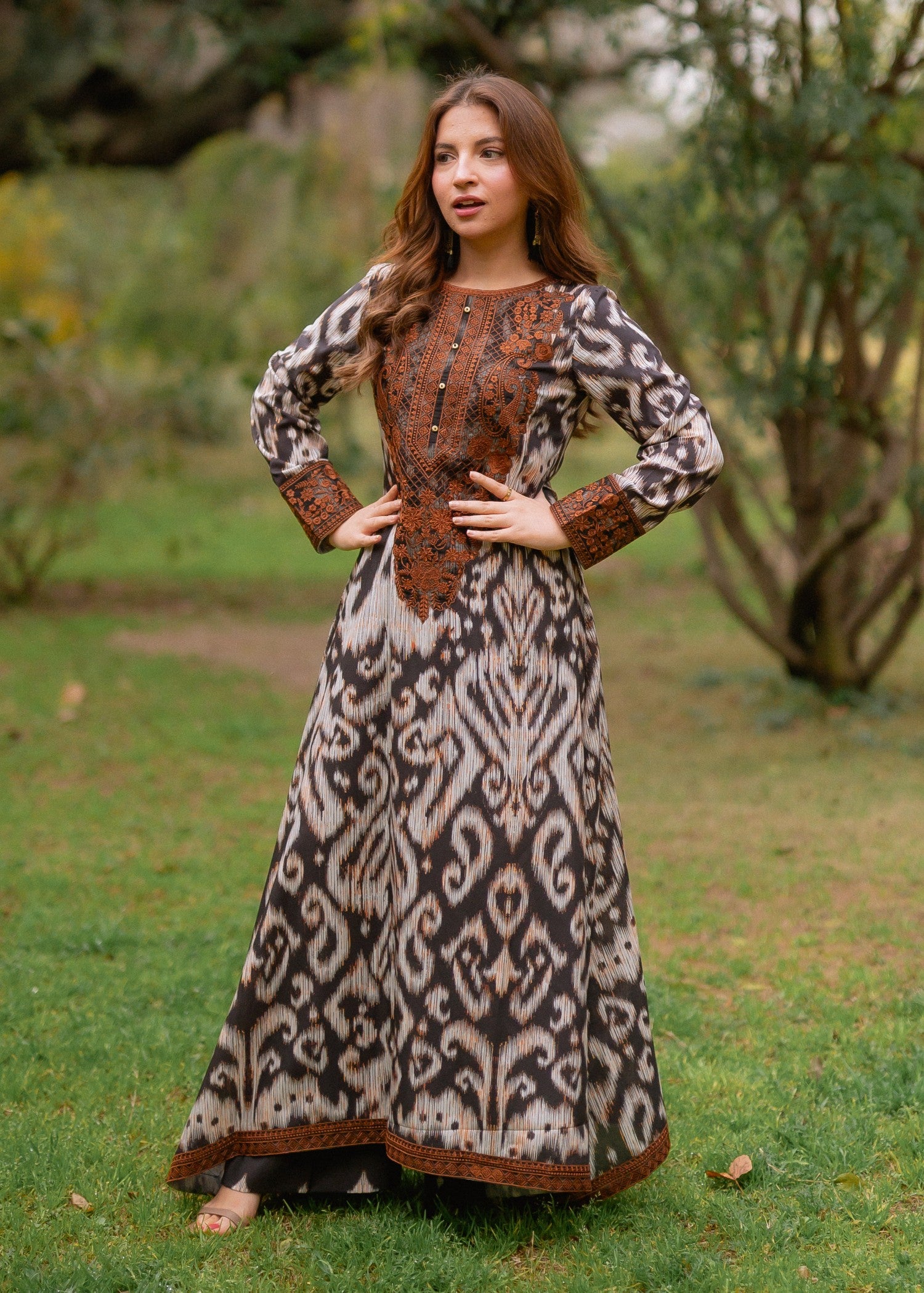 poly silk Kurta Set in Black, burnt umber, khaki brown