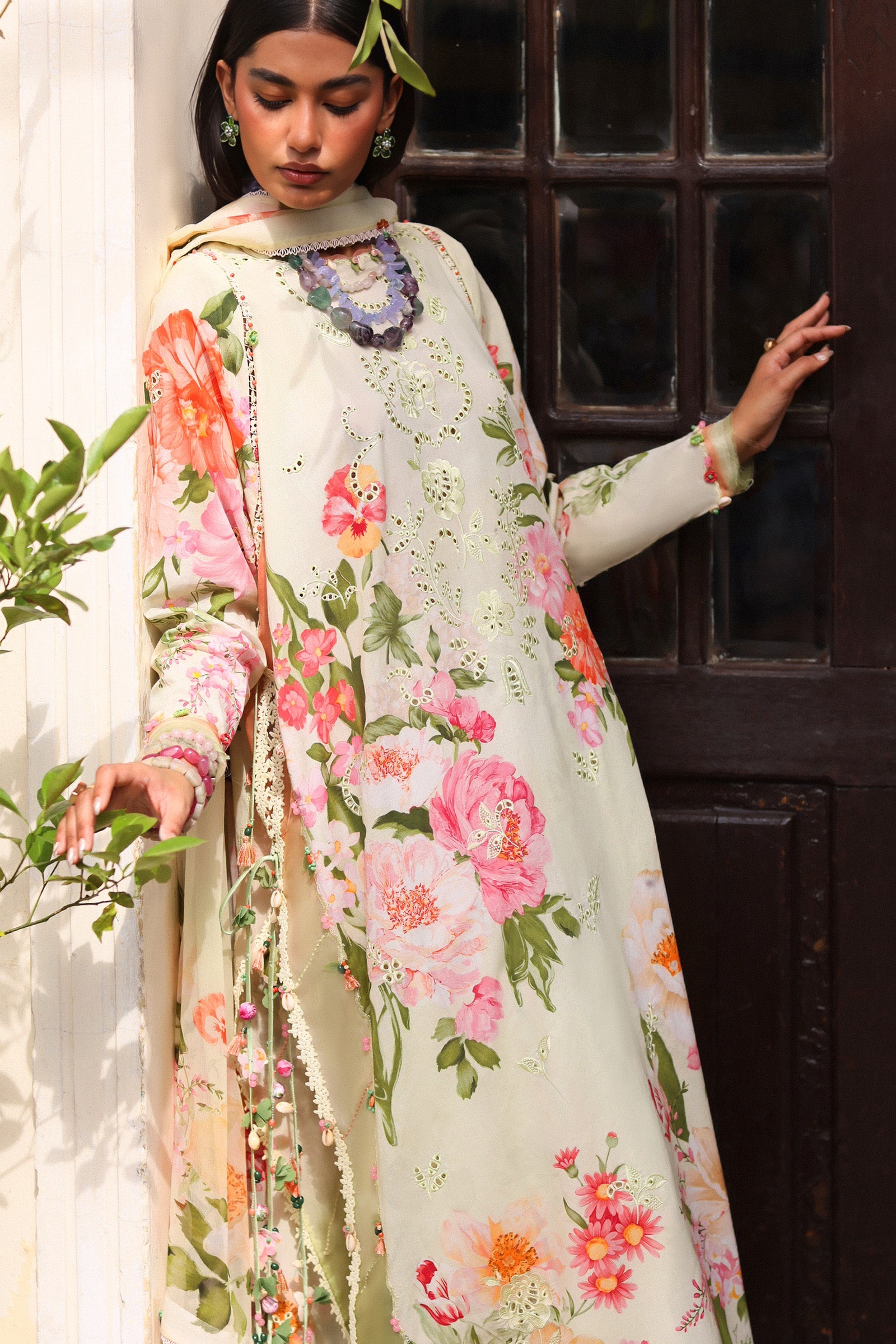 Festive Luxury Lawn – Dahlia (Z-06)