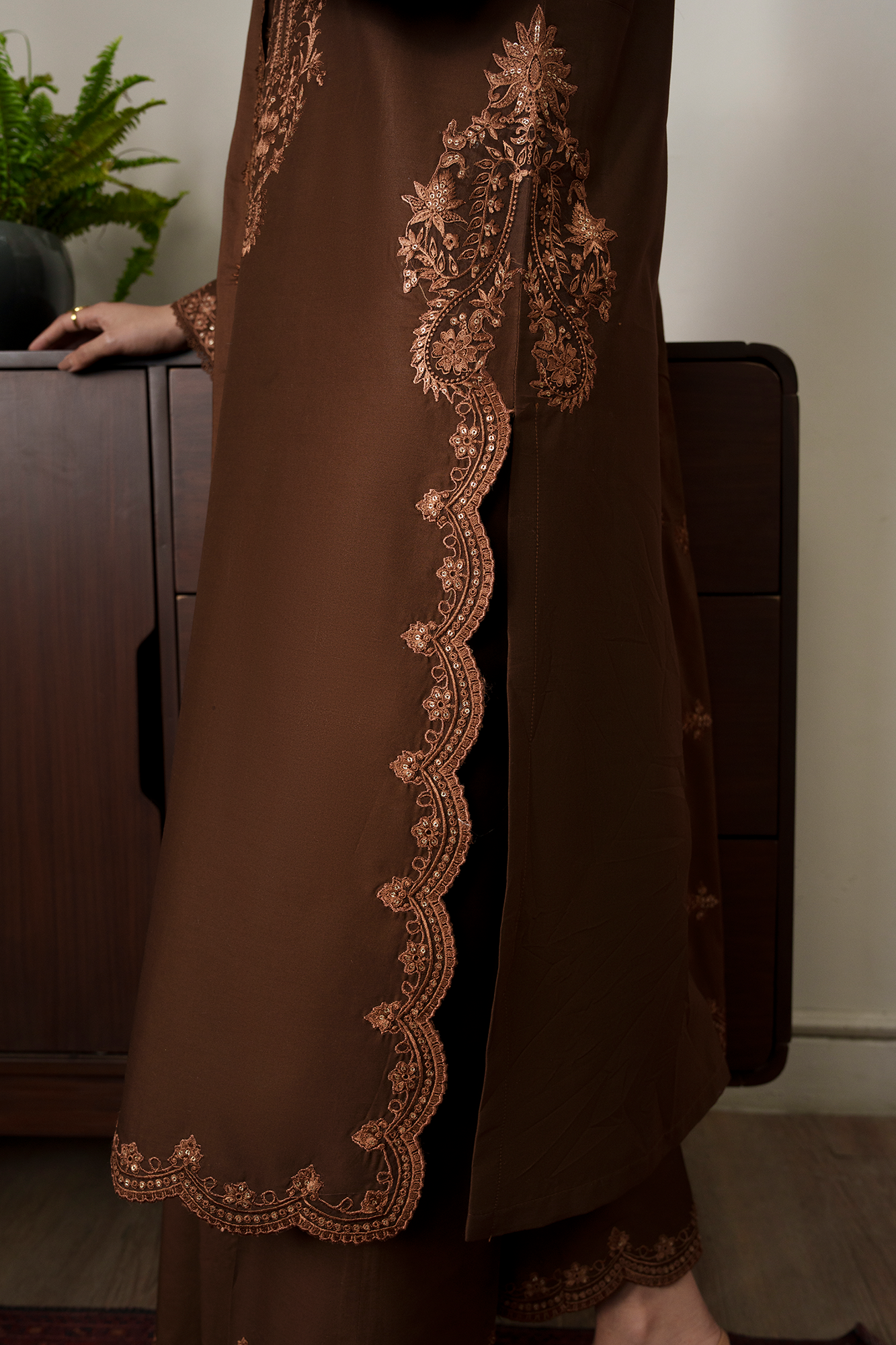 Pret Eid Edit RTW – Rouge