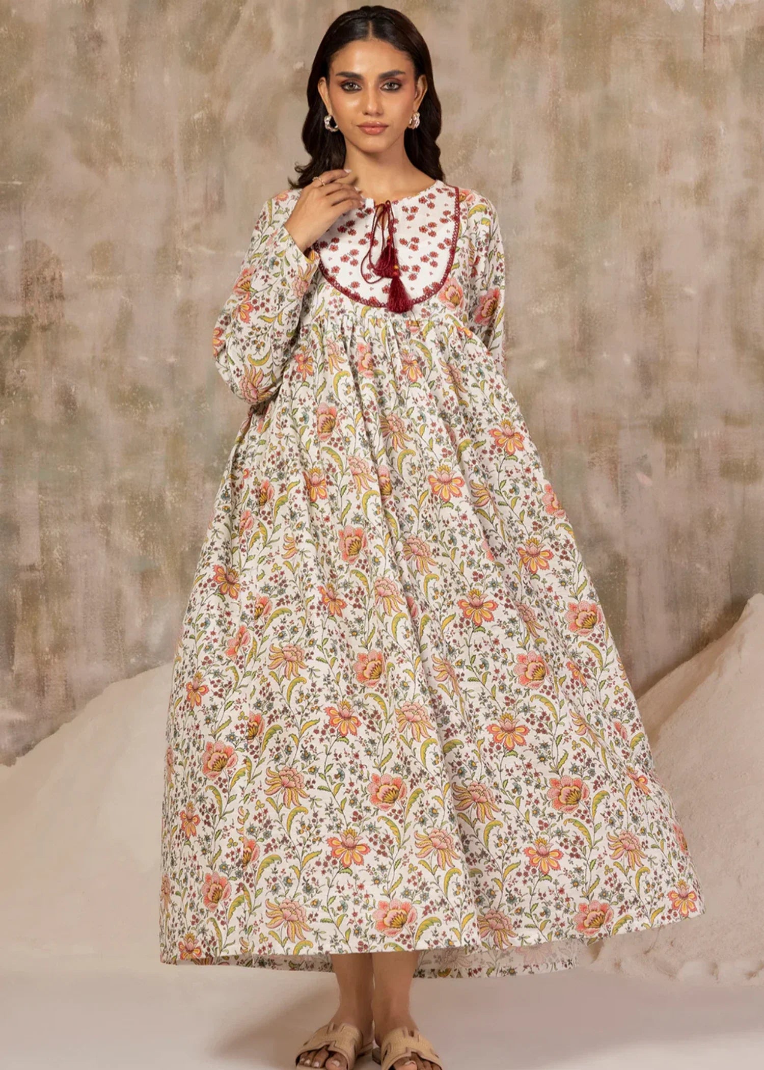 khaddar Maxi in Off-white